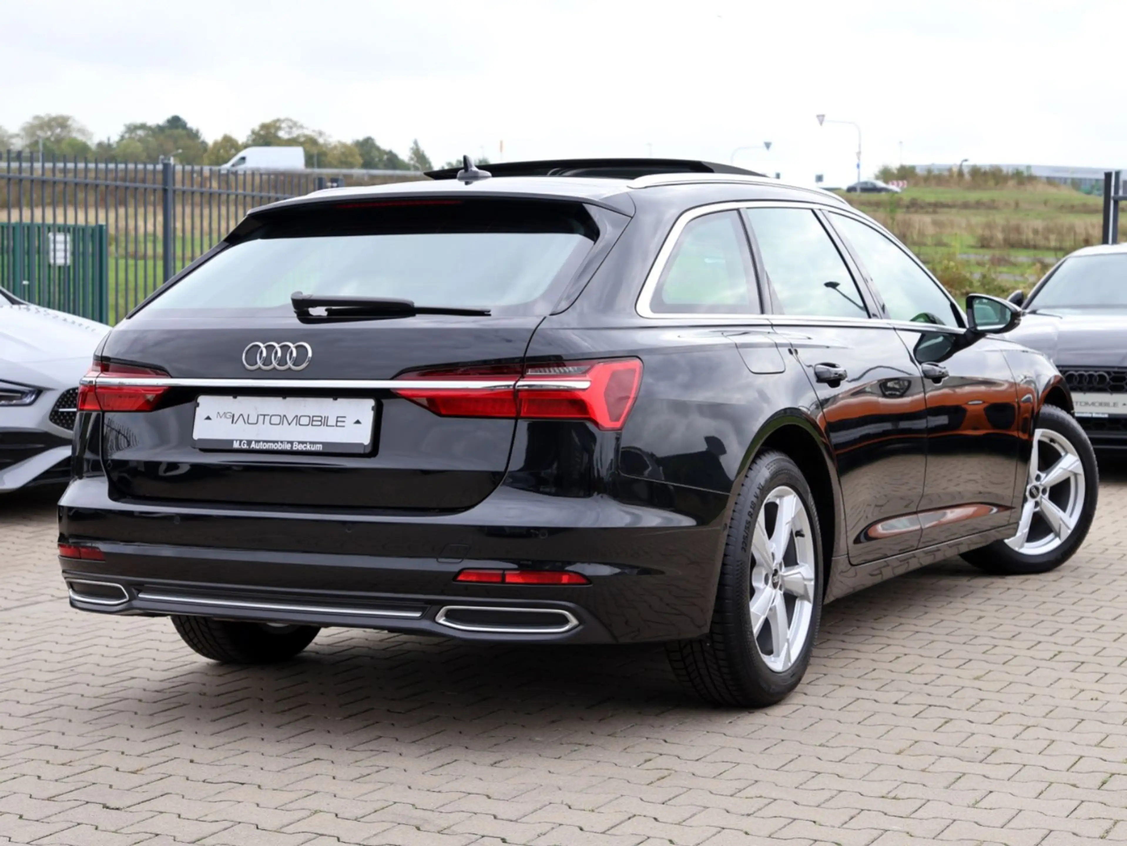 Audi A6 Avant 40 TDI sport - PANO   AHK   ACC   LEDER — photo 13