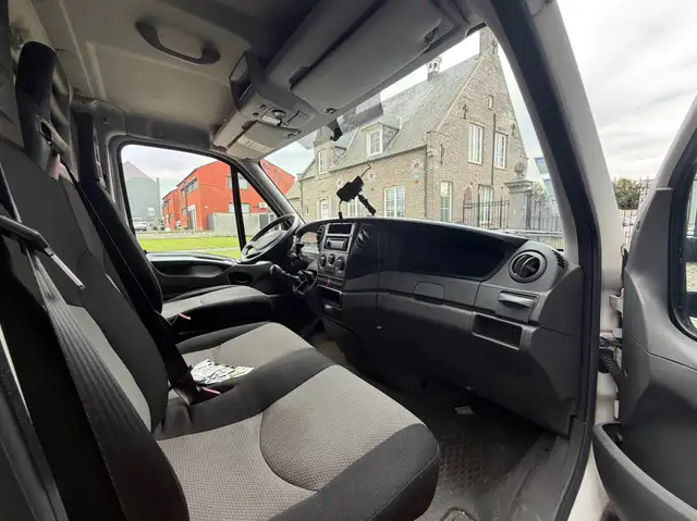 Iveco 40c15 1 view 9
