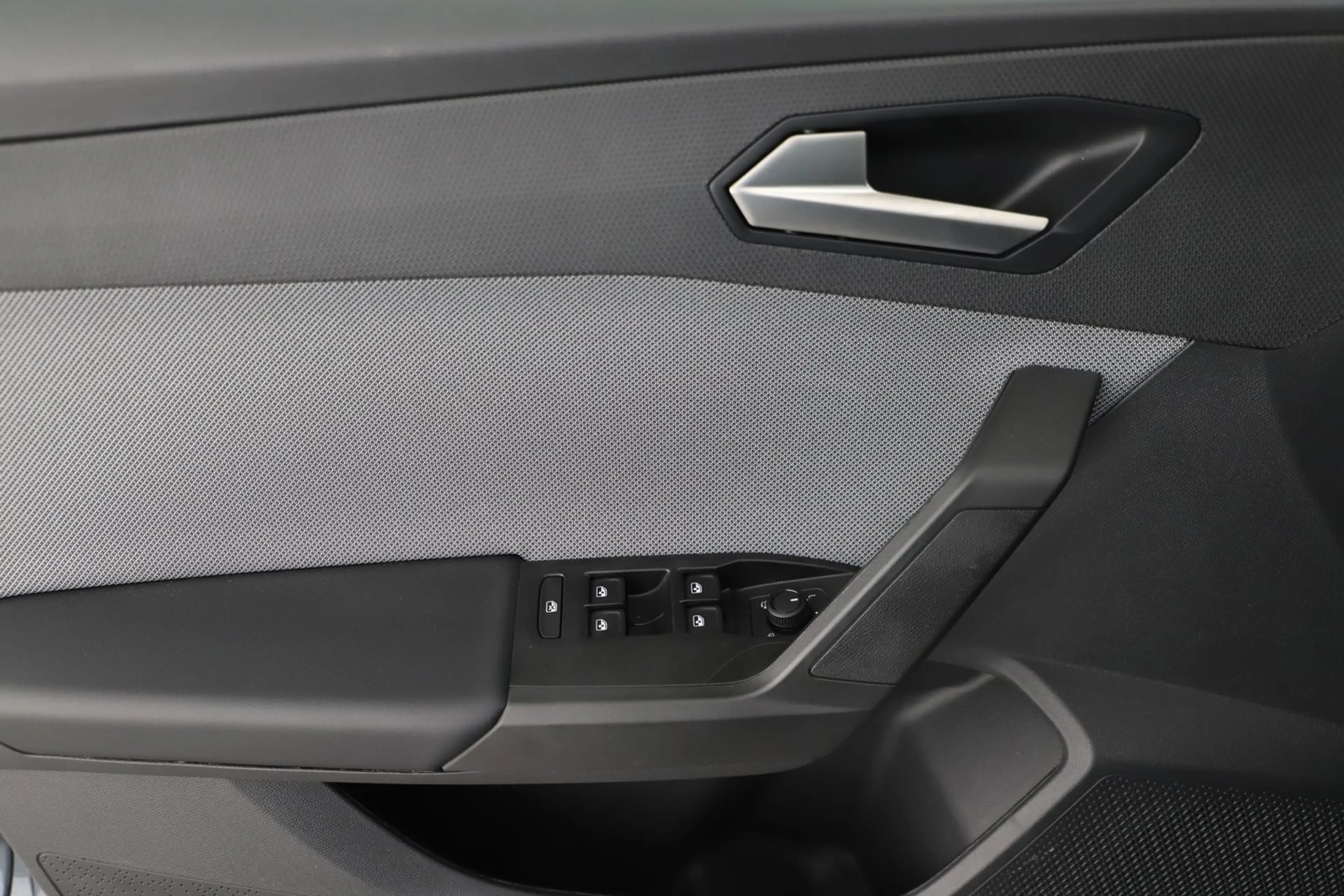 SEAT Leon Style Edition 1.5 TSI 115 PS — photo 8