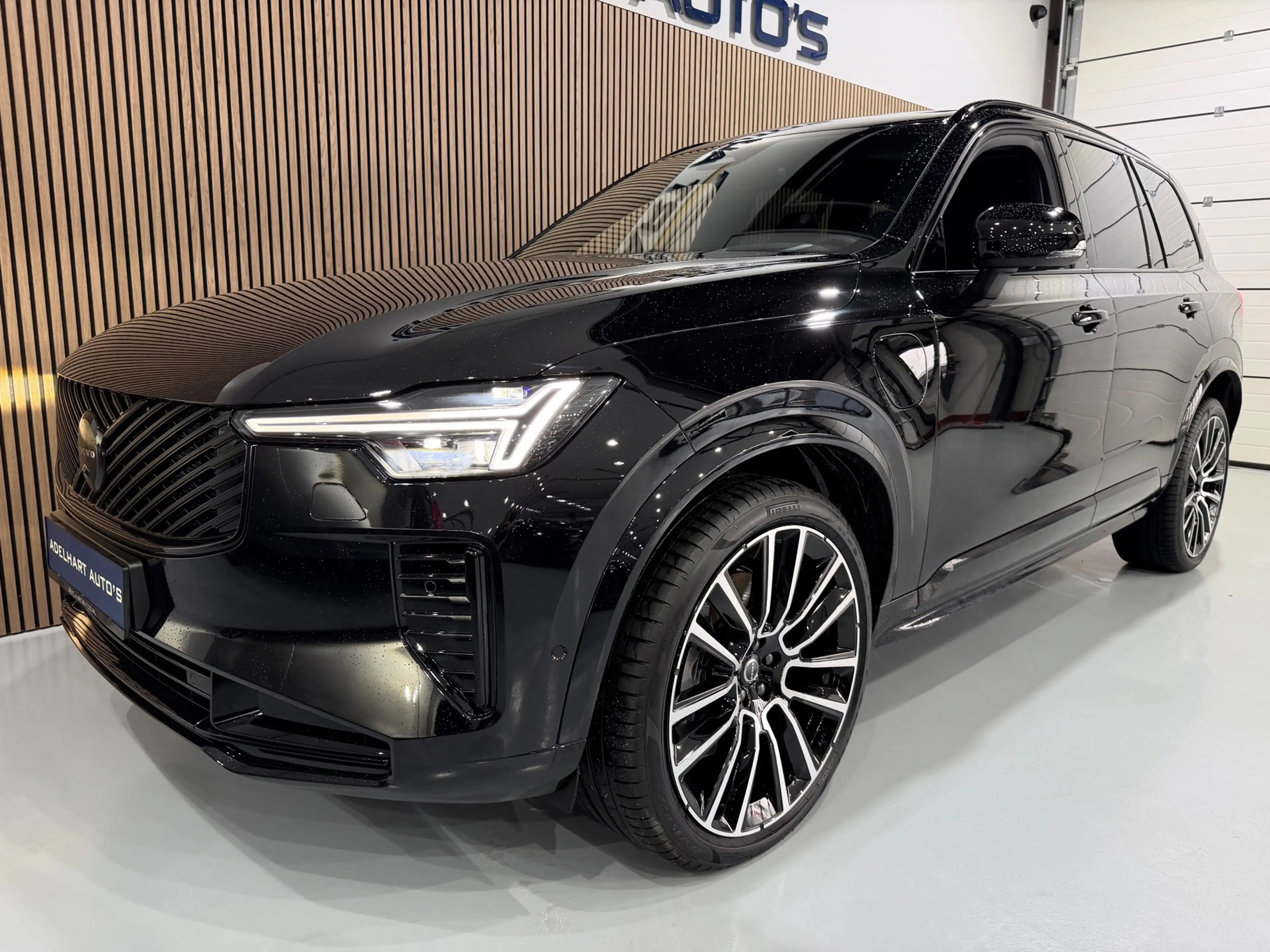 Volvo XC90 2.0 T8 Plug-in hybrid AWD Ultra Black Edition 455 — photo 8