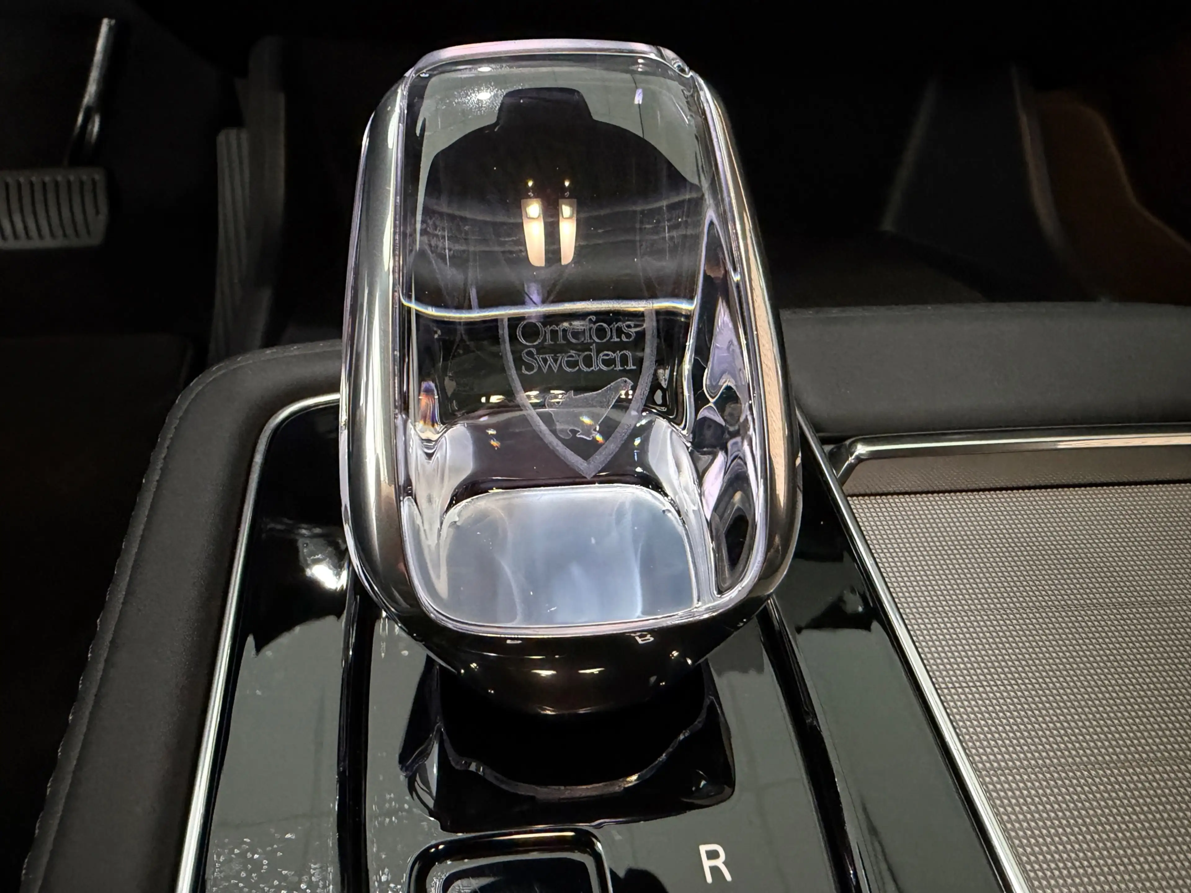 Volvo XC90 2.0 T8 Plug-in hybrid AWD Ultra Black Edition 455 — photo 29