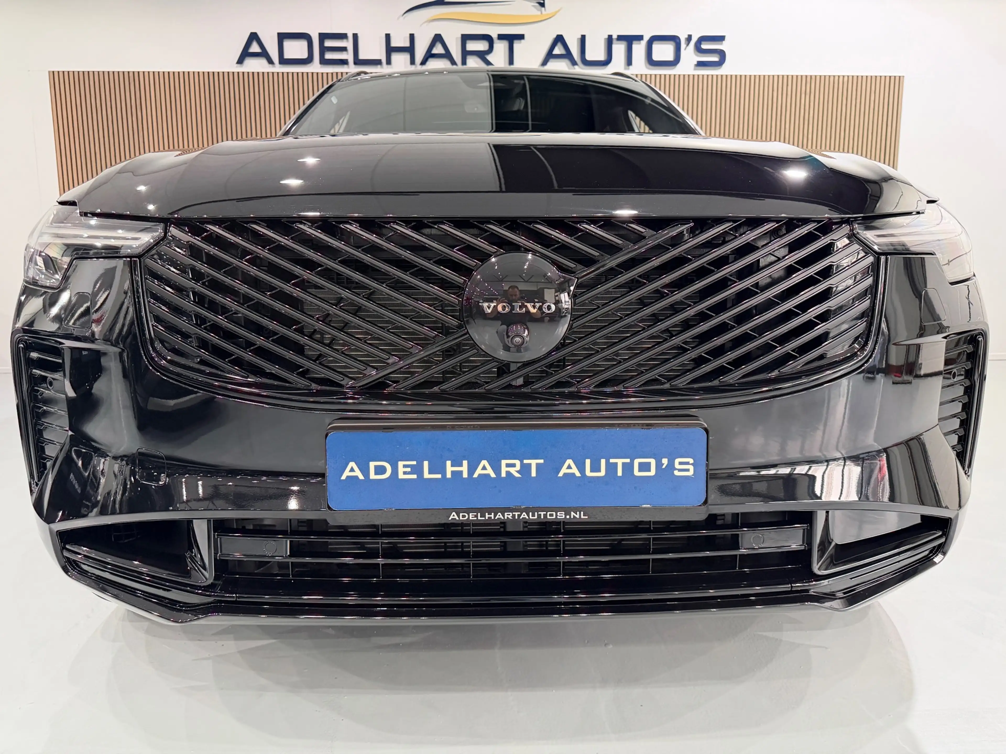 Volvo XC90 2.0 T8 Plug-in hybrid AWD Ultra Black Edition 455 — photo 16