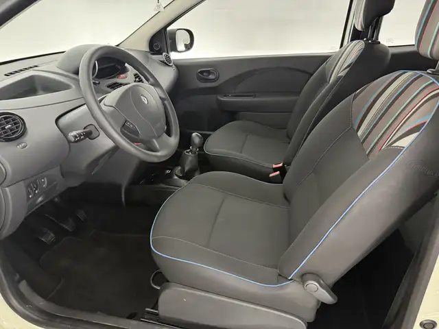 Renault Twingo view 30