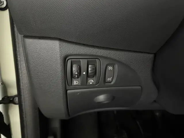 Renault Twingo view 28