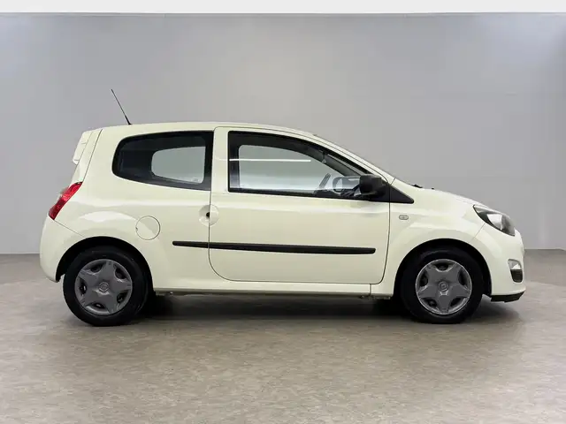 Renault Twingo view 9