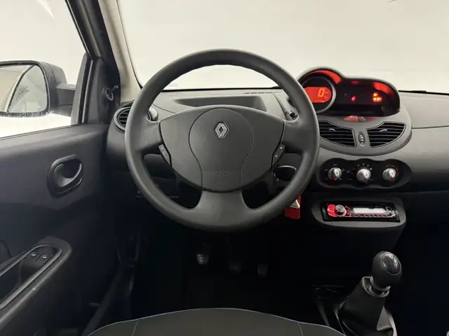 Renault Twingo view 13