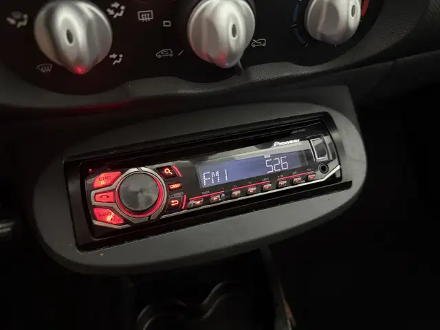 Renault Twingo view 24