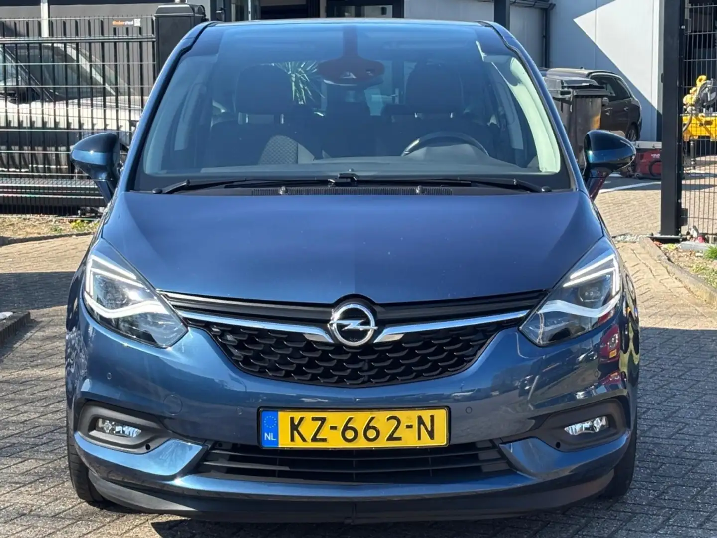 Opel Zafira 2.0 CDTI Executive 2017 NL Auto 7-Persoons Blauw - 2