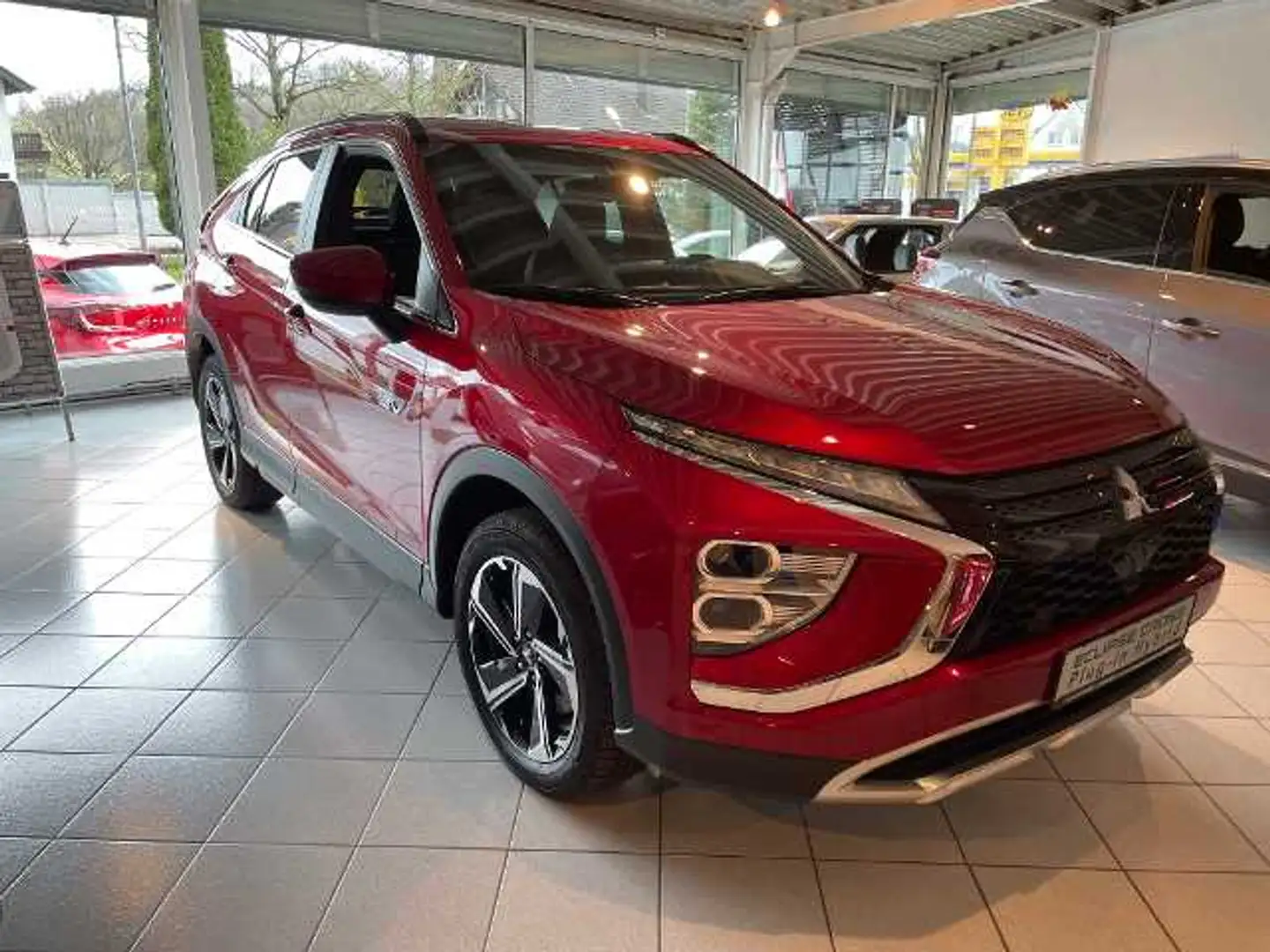 Mitsubishi Eclipse Cross Plug-in Hybrid PLUS 2.4 MIVEC 4WD Rouge - 2