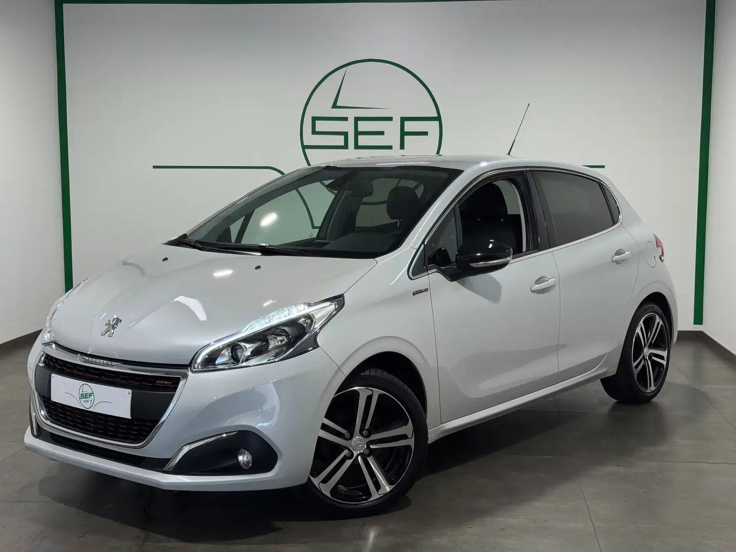 Peugeot 208 ** 1.2 ** *GT Line ** GPS ** Garantie 12 mois ** Blanc - 1