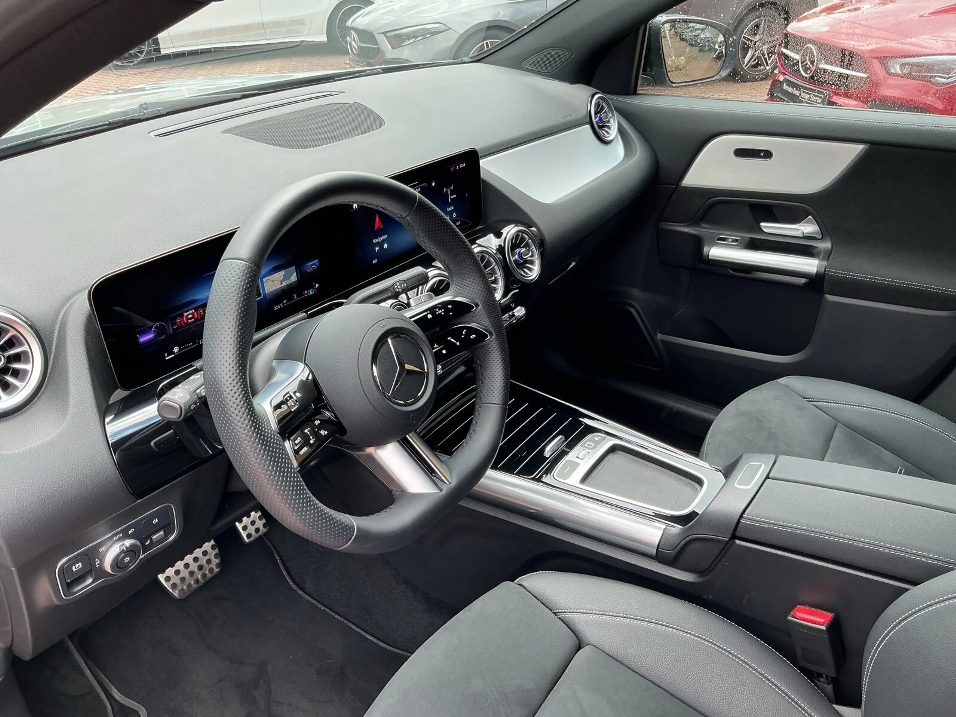 Mercedes-Benz GLA 180 GLA 180 d AMG Special Ed Distro 360Ka AHK Nightp — photo 9