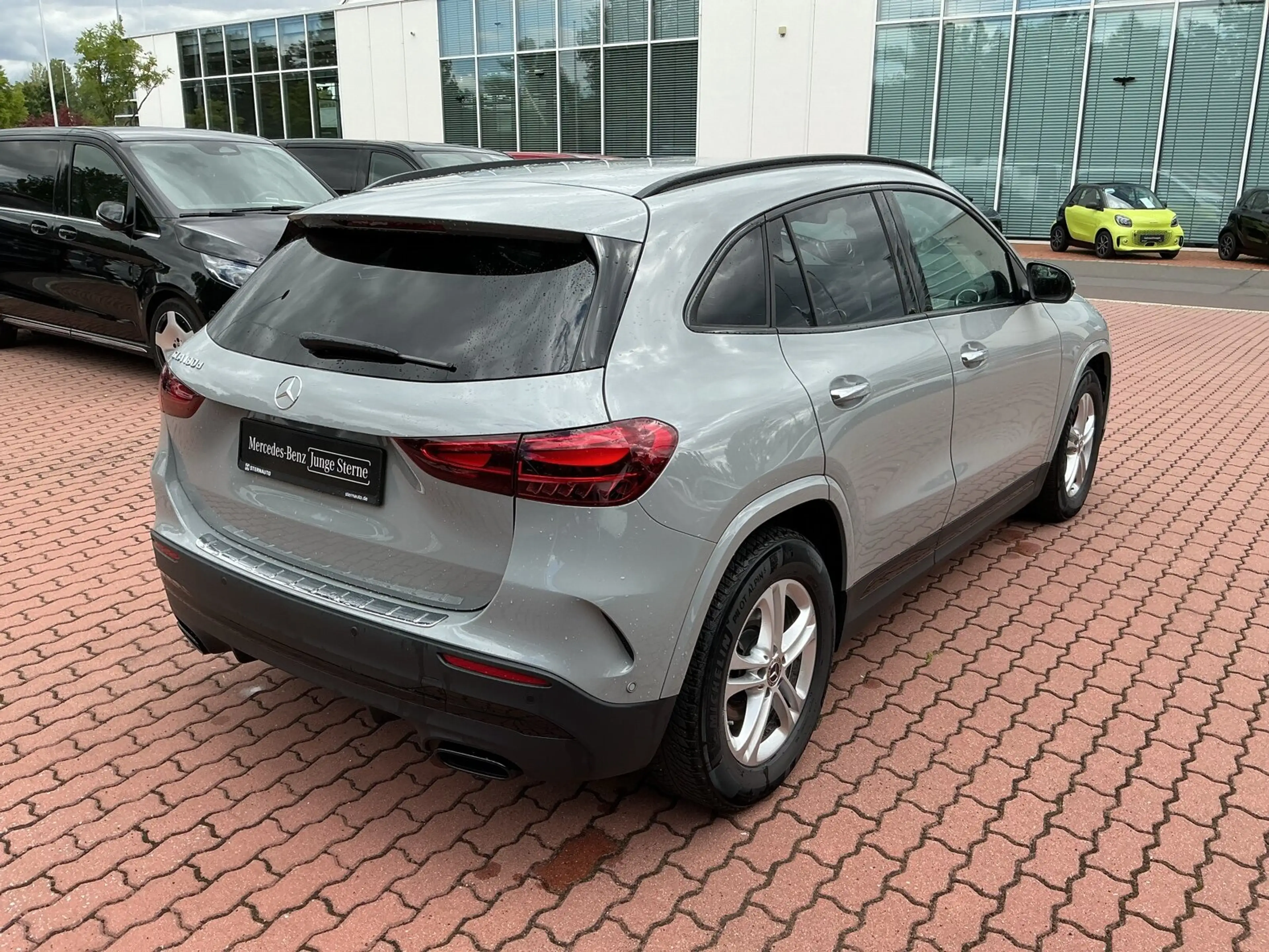 Mercedes-Benz GLA 180 GLA 180 d AMG Special Ed Distro 360Ka AHK Nightp — photo 4