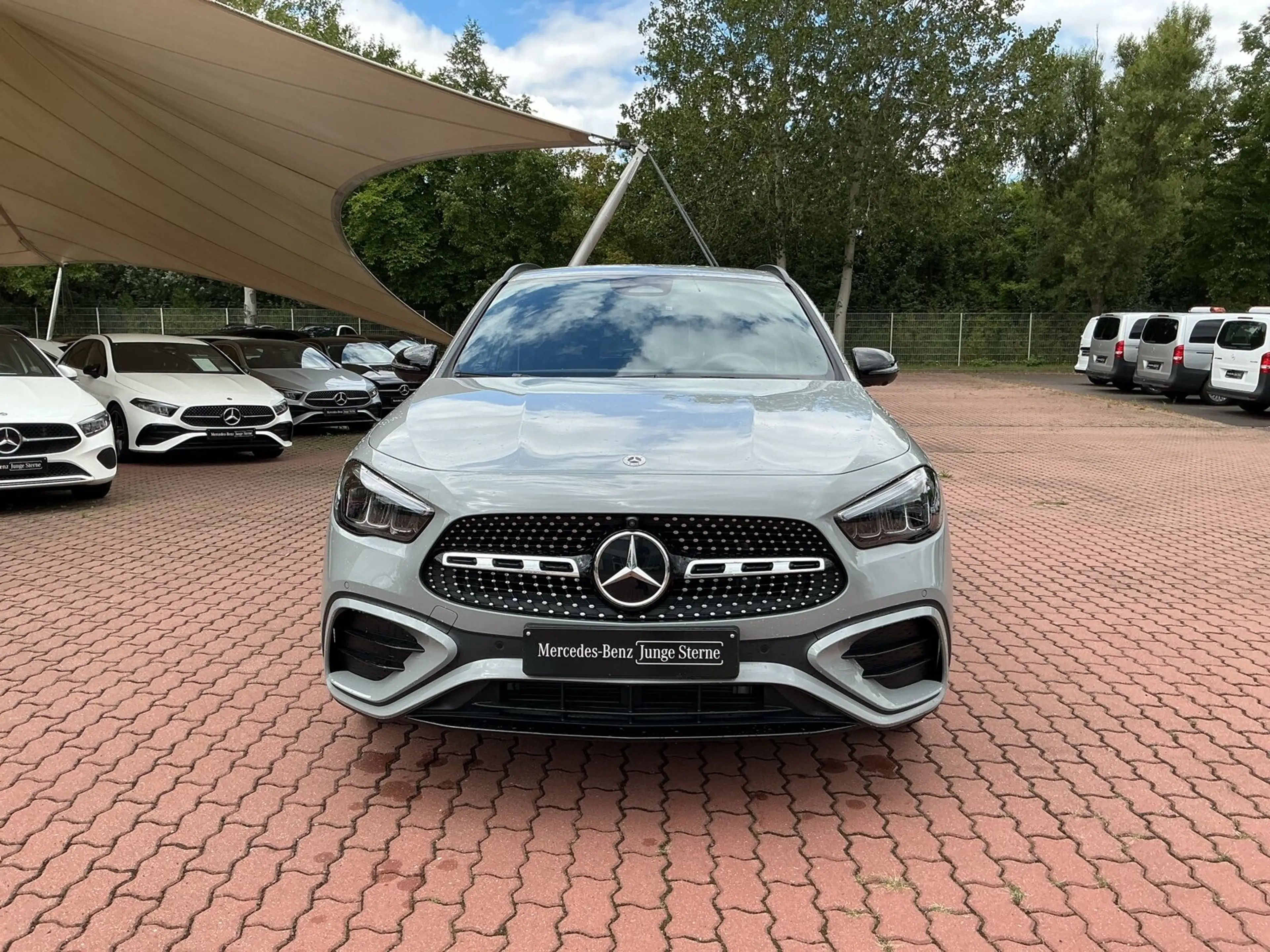 Mercedes-Benz GLA 180 GLA 180 d AMG Special Ed Distro 360Ka AHK Nightp — photo 2