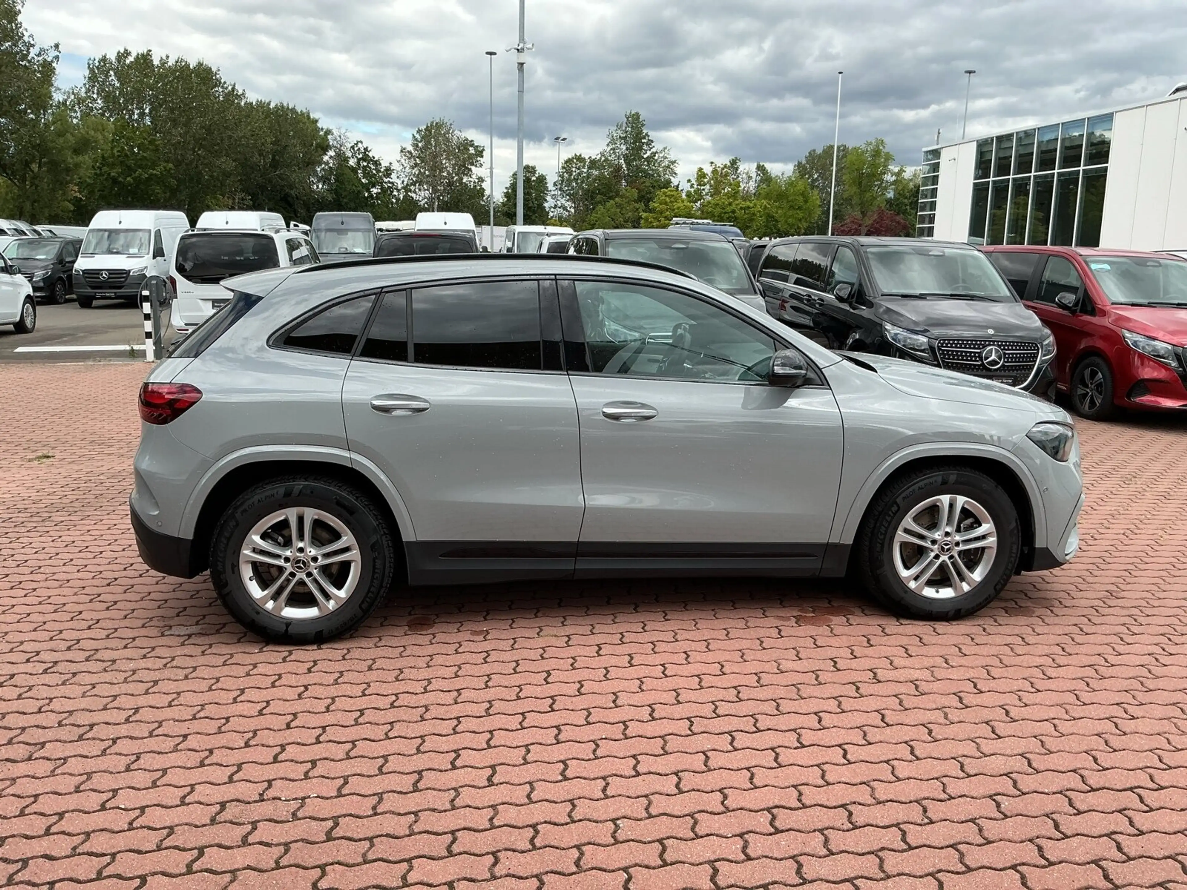 Mercedes-Benz GLA 180 GLA 180 d AMG Special Ed Distro 360Ka AHK Nightp — photo 8