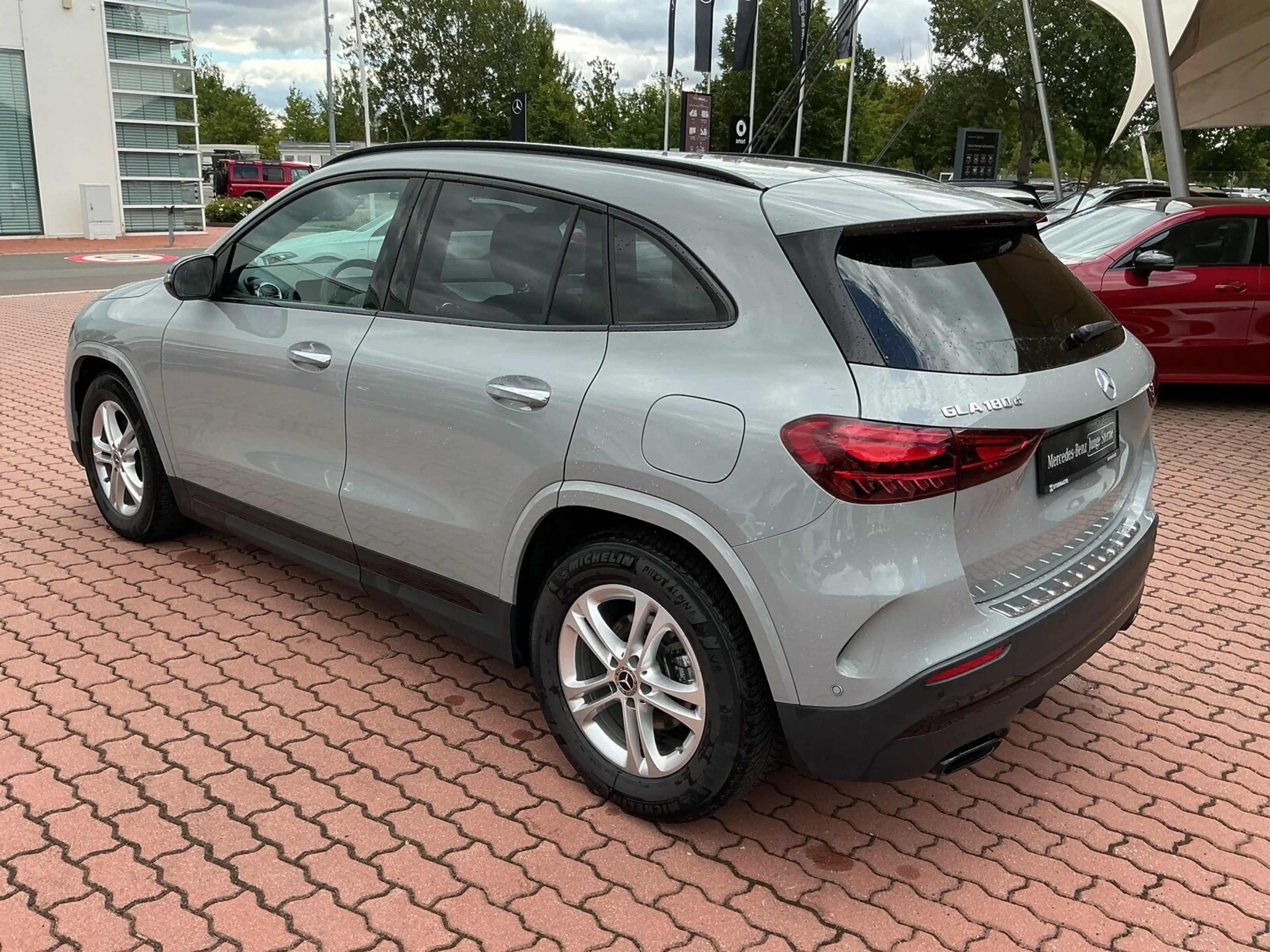 Mercedes-Benz GLA 180 GLA 180 d AMG Special Ed Distro 360Ka AHK Nightp — photo 6