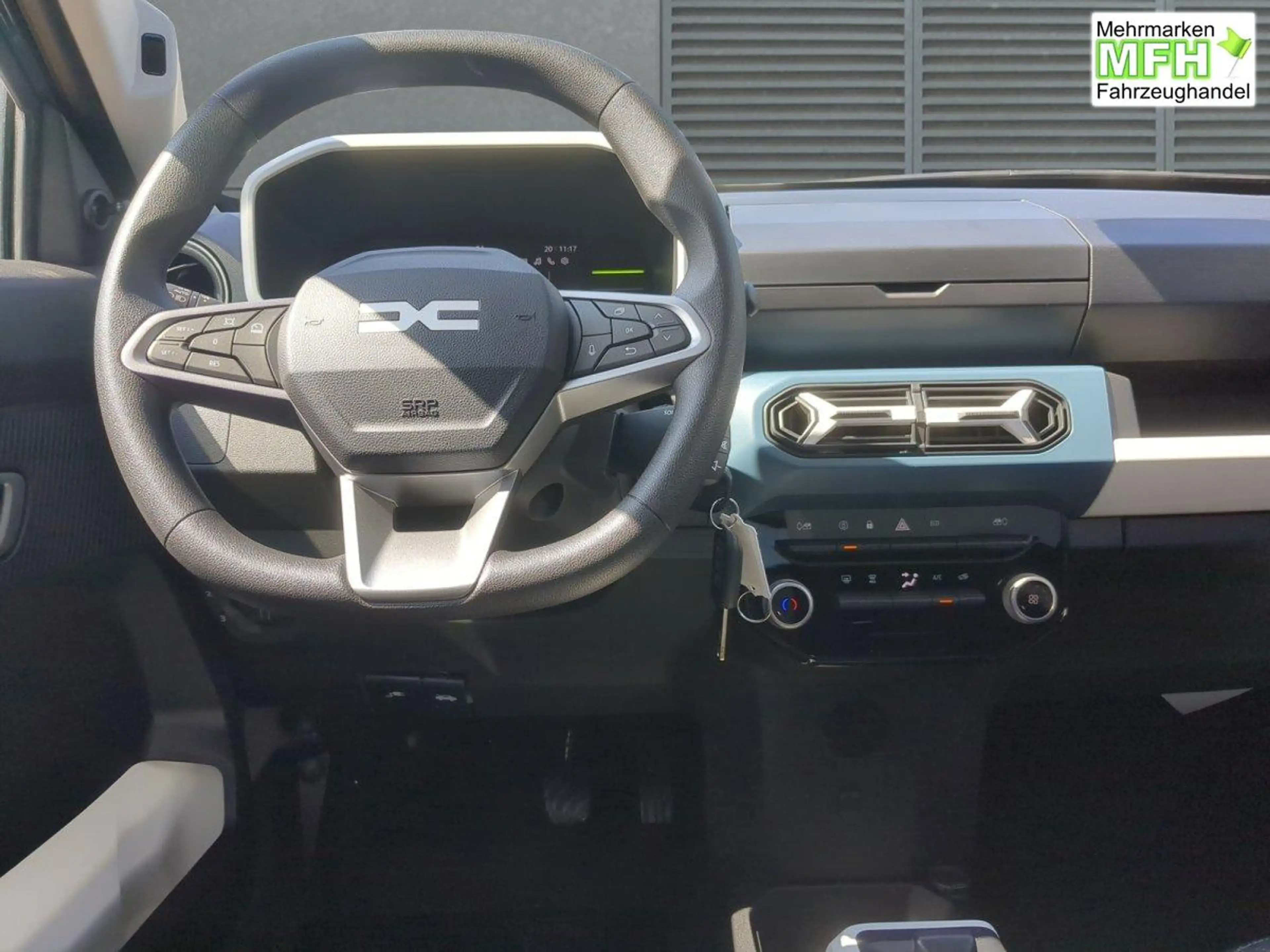 Dacia Spring Expression Klima+PDC+CCS Electric 70 51 kW (69 ... — photo 4