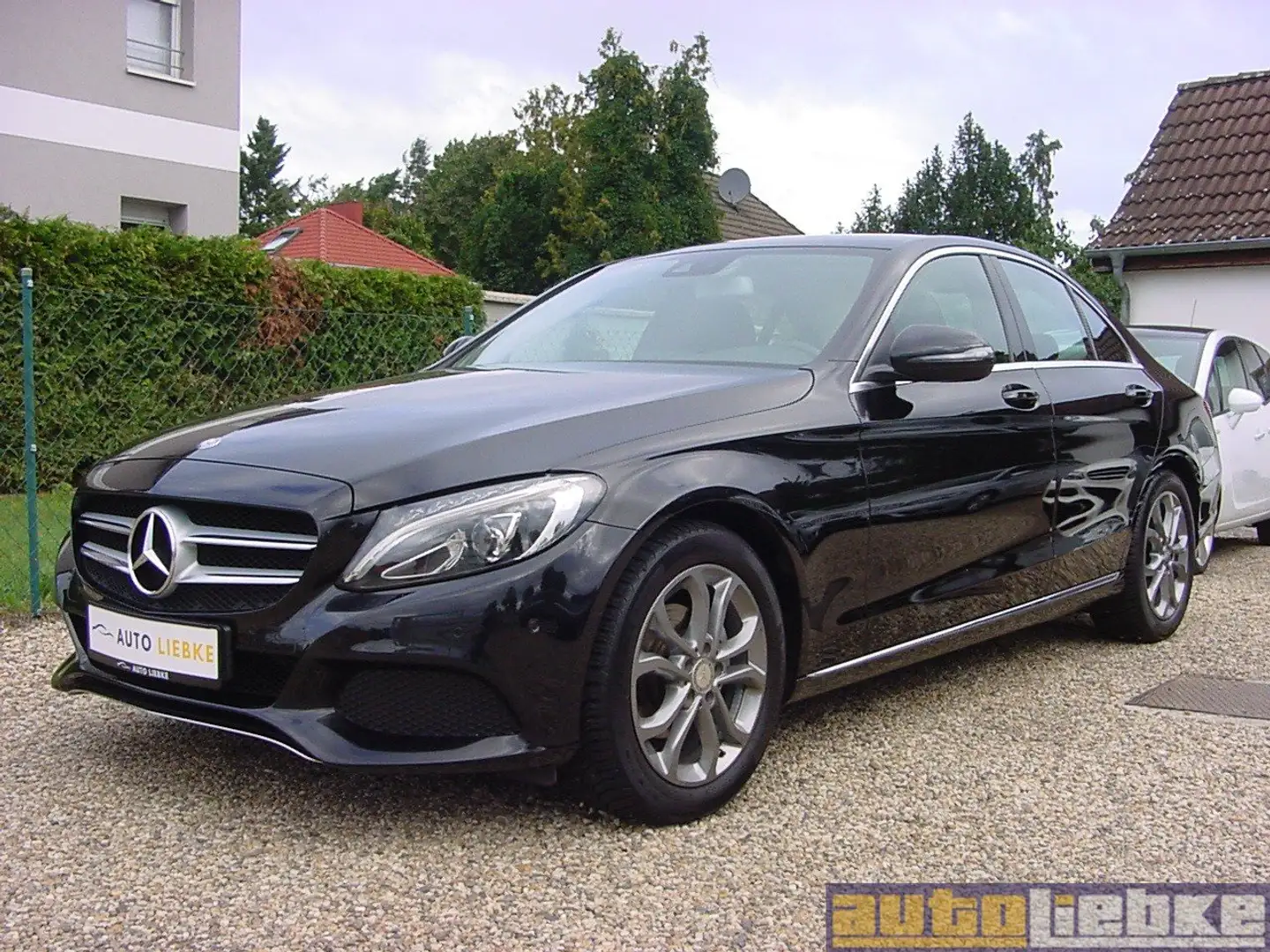 Mercedes-Benz C 180 AVANTG. AUT,LED,NAVI,SHZ,PTS,GRA,BT,AHK,MB-SH!! Noir - 1