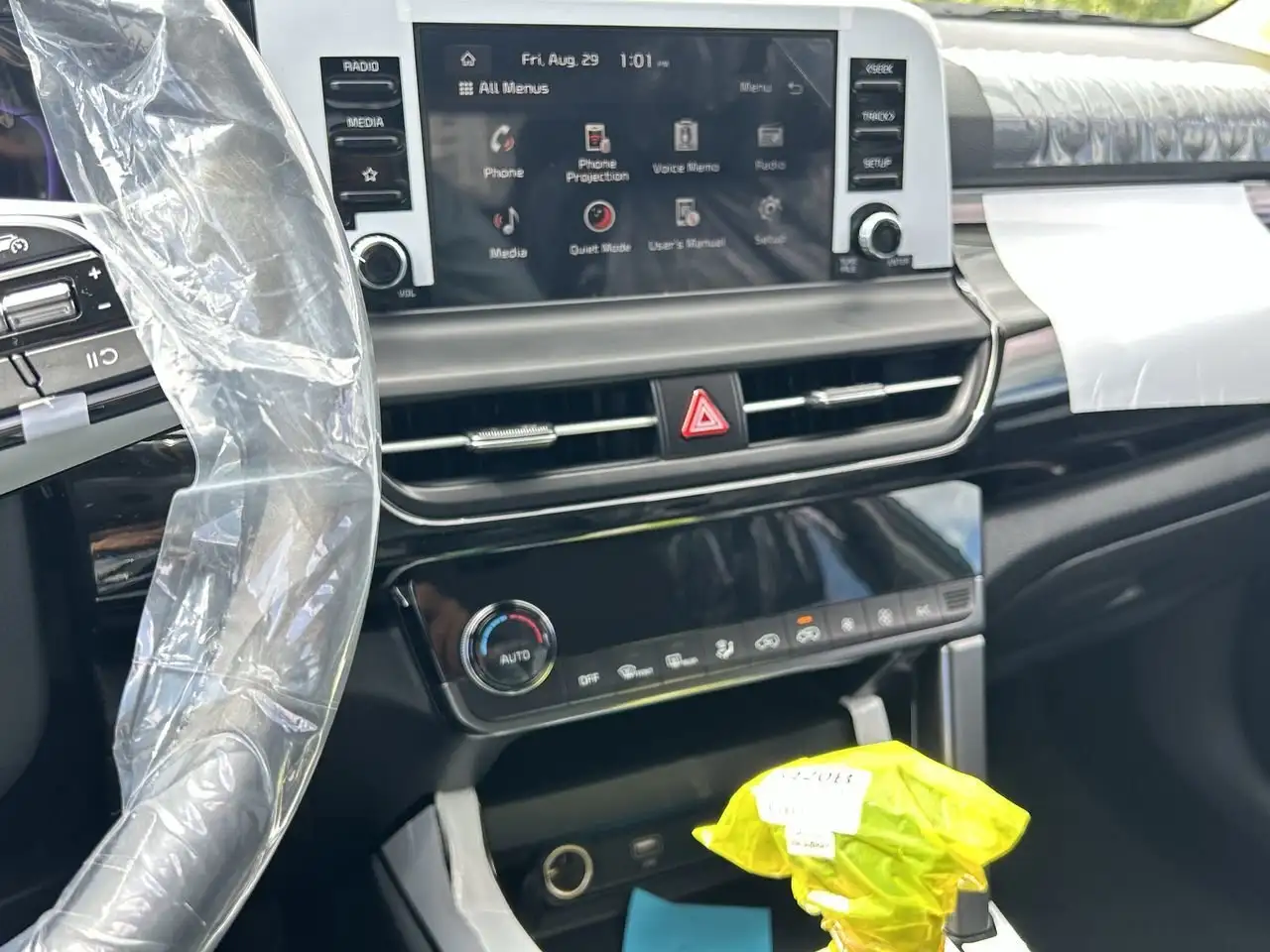 Kia Seltos снимка Kia Seltos