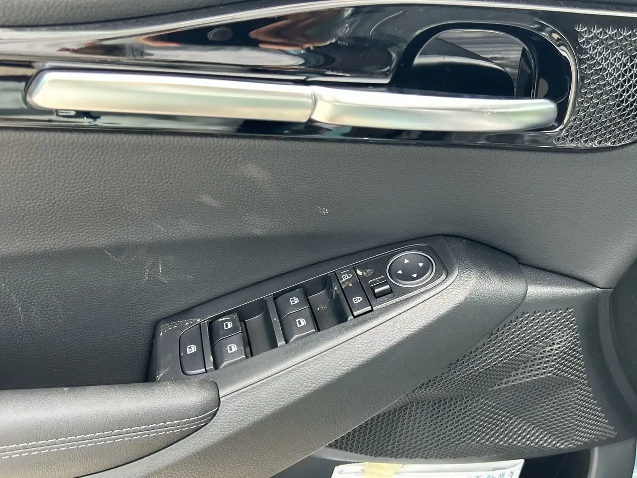 Kia Seltos снимка Kia Seltos
