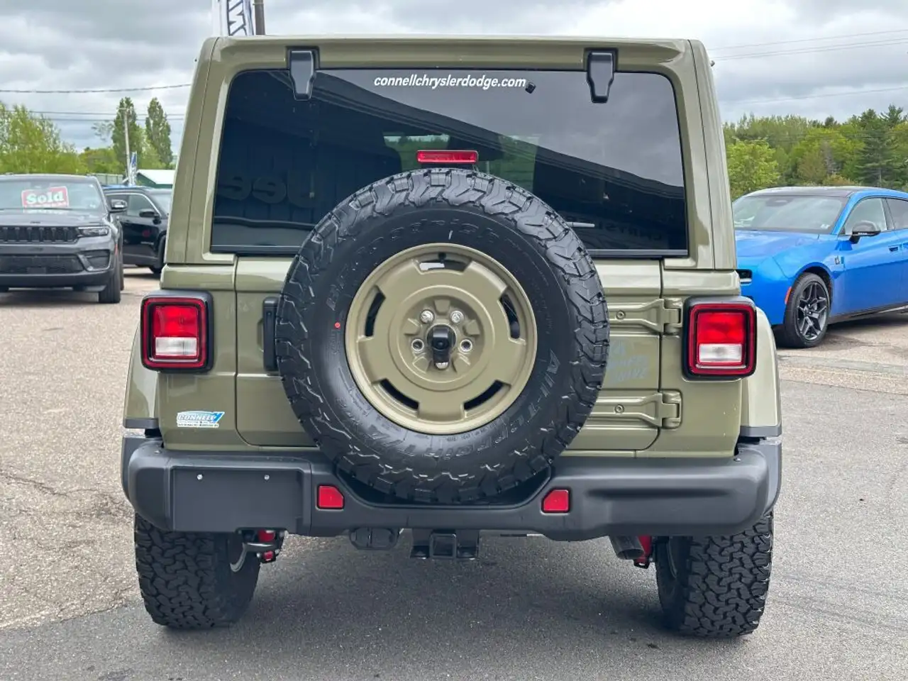 Jeep Wrangler снимка Jeep Wrangler