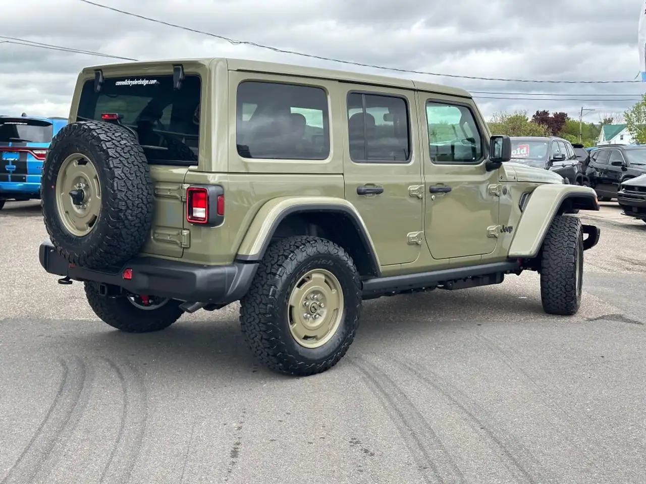 Jeep Wrangler снимка Jeep Wrangler
