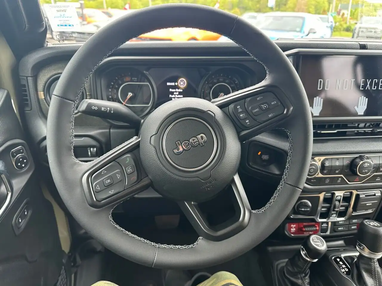 Jeep Wrangler снимка Jeep Wrangler