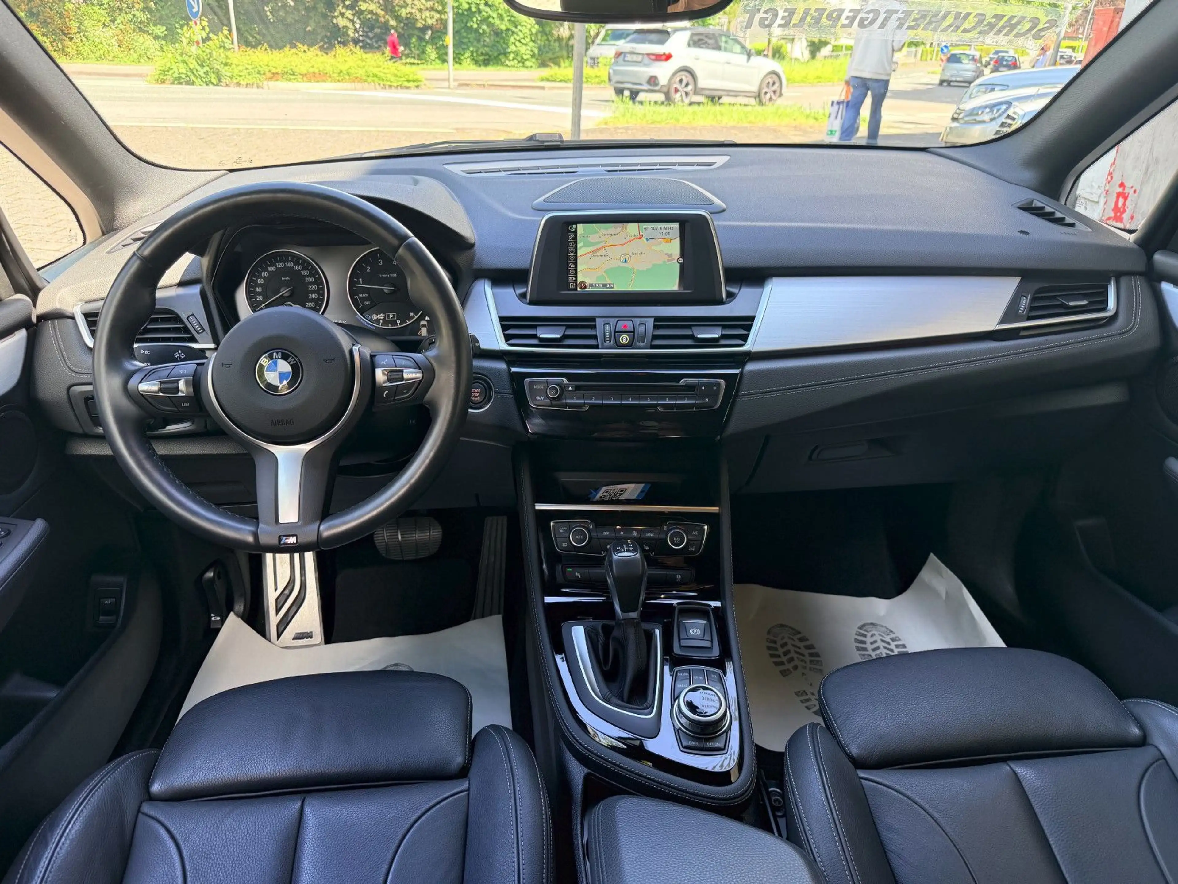 BMW 220 i M Sport Active T.,Keyless go,Leder,1.Hand — photo 7