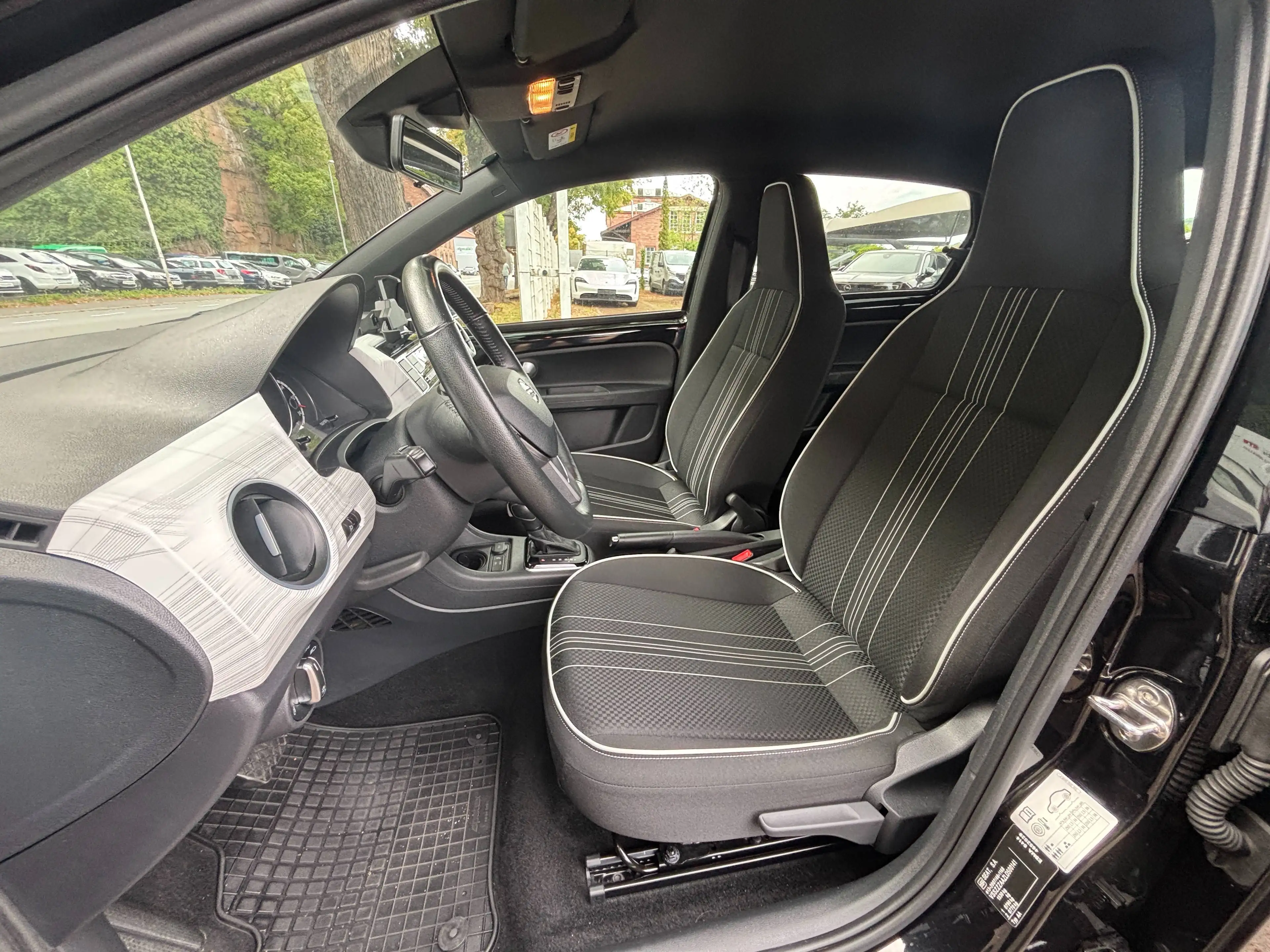 SEAT Mii Plus electric — photo 10