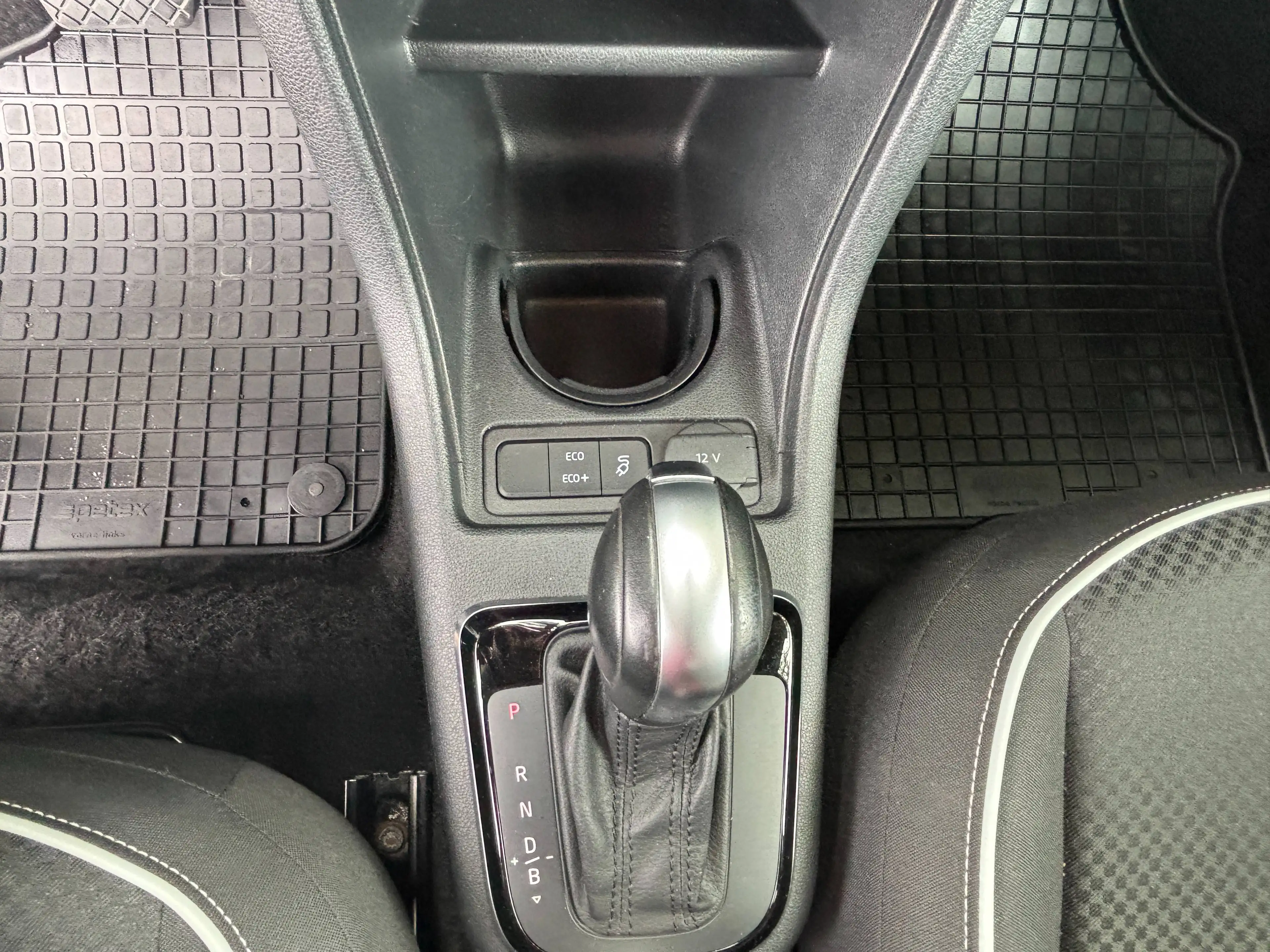 SEAT Mii Plus electric — photo 14