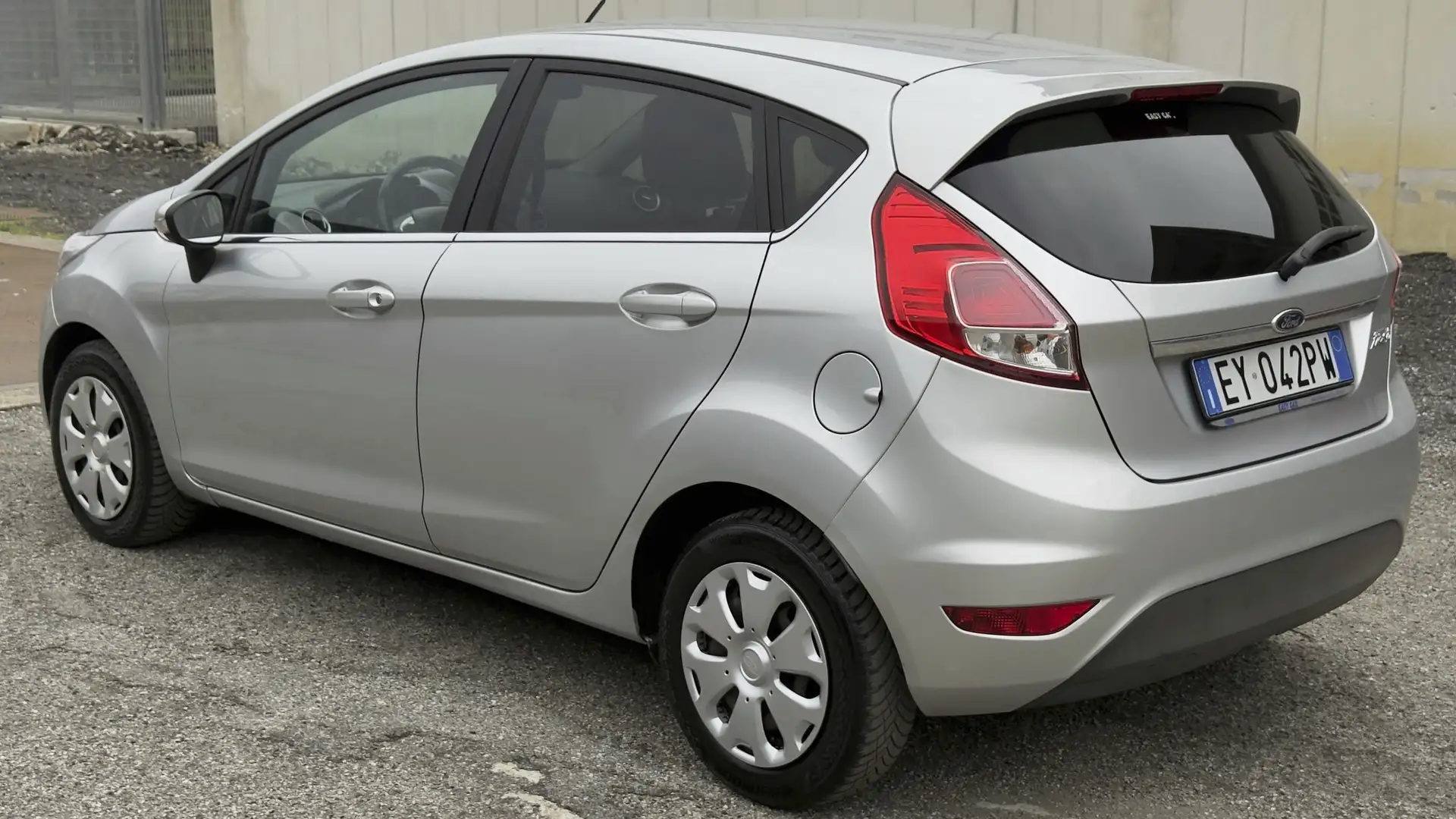 Ford Fiesta Fiesta VI 2013 5p 1.5 tdci Titanium 75cv Silber - 2