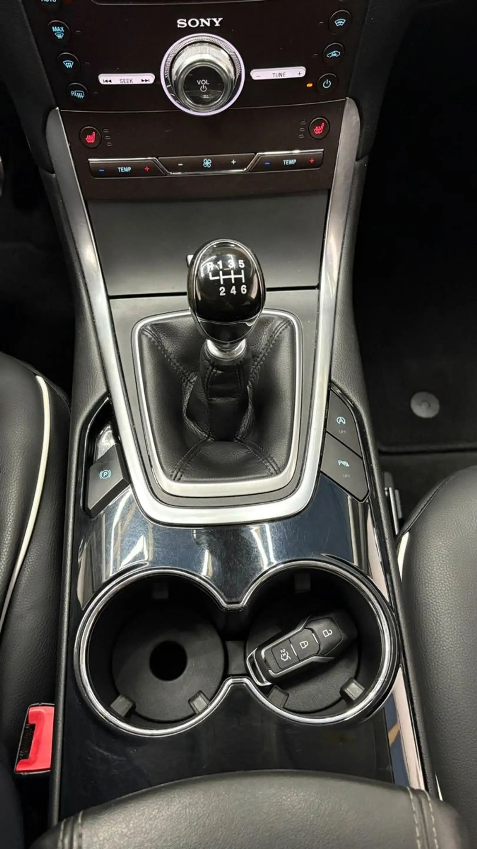 Ford S-Max S-MAX Titanium Garantie bis 24M — photo 14