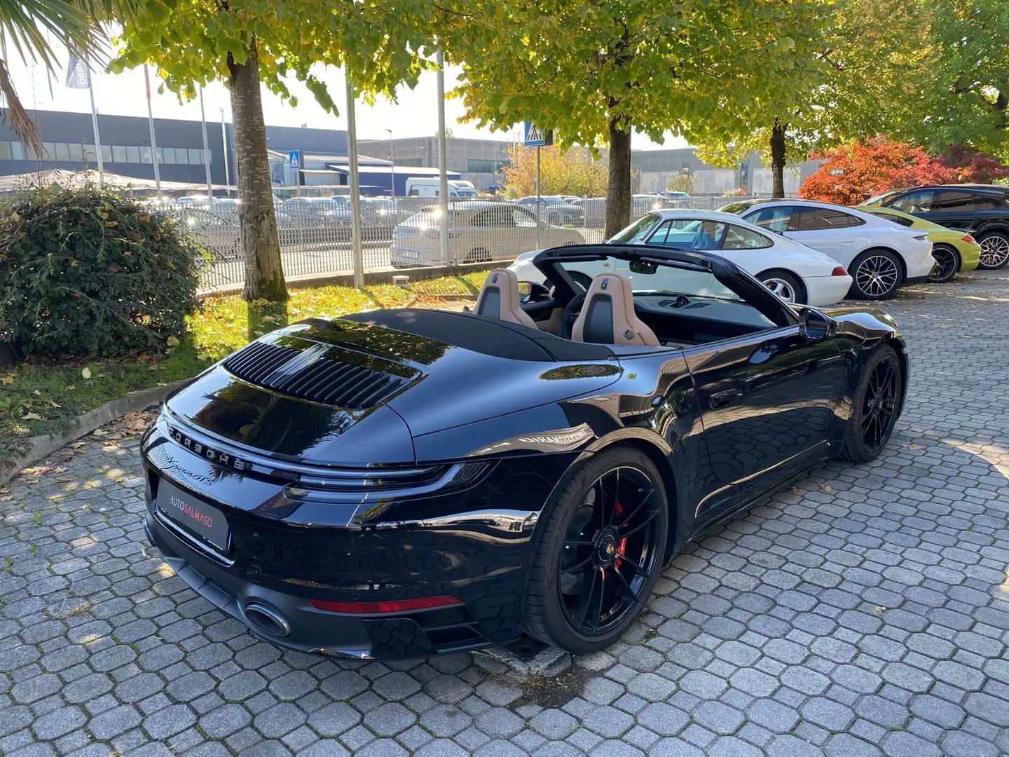 Porsche 911 992 Carrera 2 GTS Cabriolet 480 CV (992.1) Noir - 2