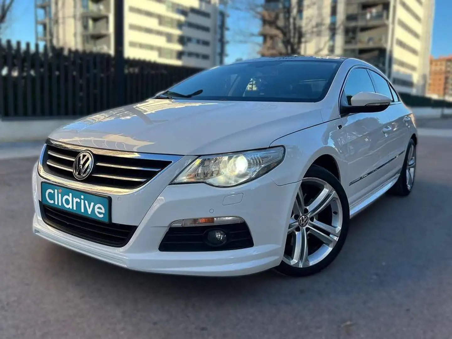 Volkswagen Passat CC 2.0 TDI BlueMotion Blanc - 2