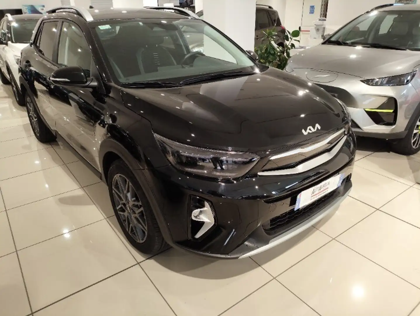Kia Stonic 1.0 T-GDi 100 CV MHEV MT Black Edition Nero - 1
