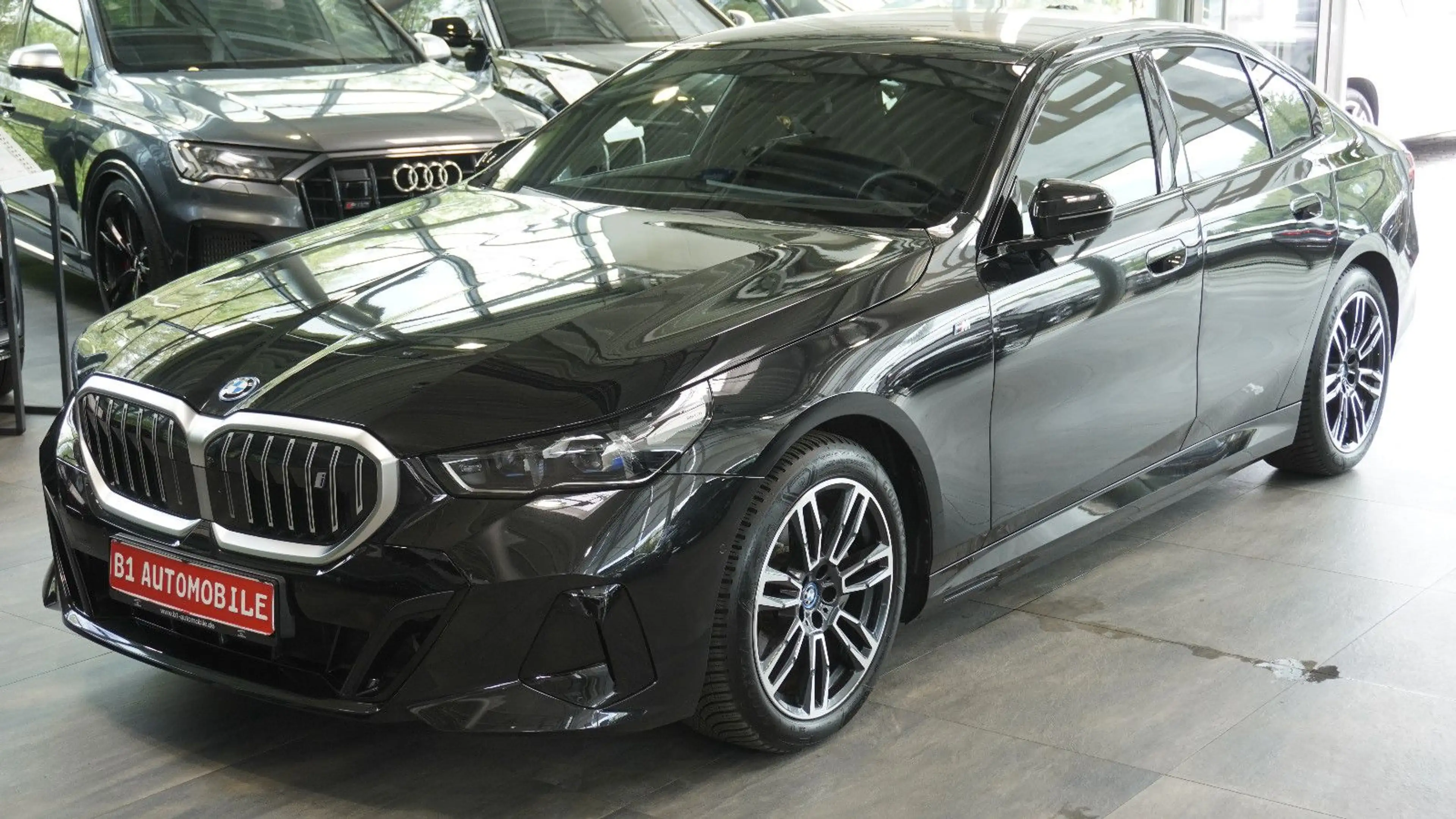 BMW i5 40 xDrive M Sport*HUD*INNOV*LED*B&W*