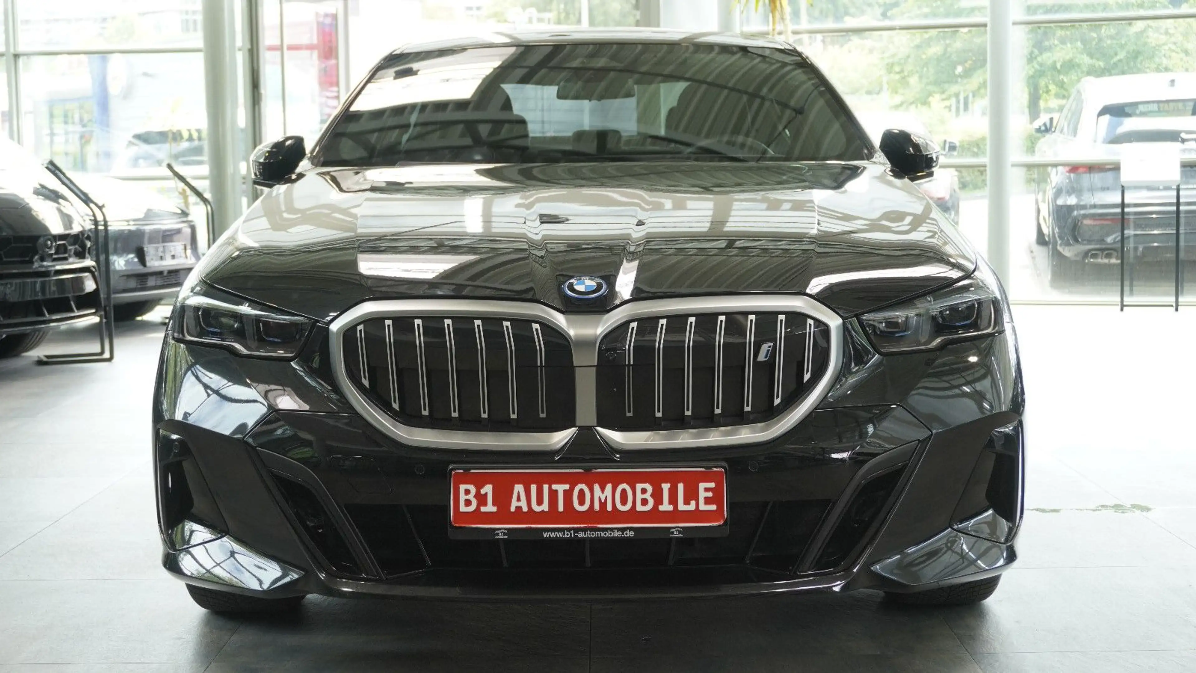 BMW i5 40 xDrive M Sport*HUD*INNOV*LED*B&W* — photo 2