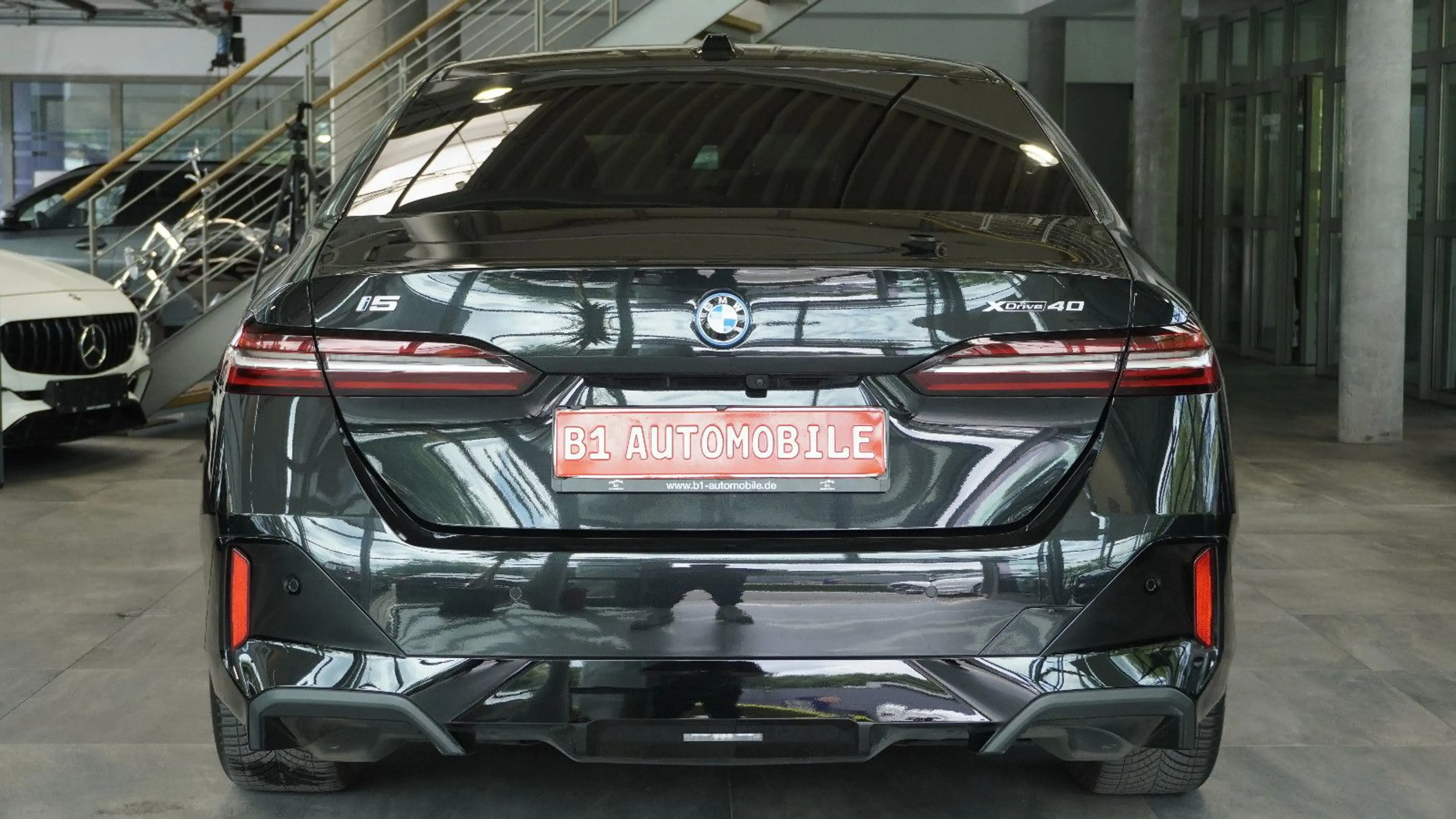 BMW i5 40 xDrive M Sport*HUD*INNOV*LED*B&W* — photo 6