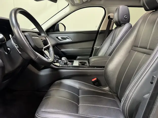 Land Rover Range Rover Velar view 9