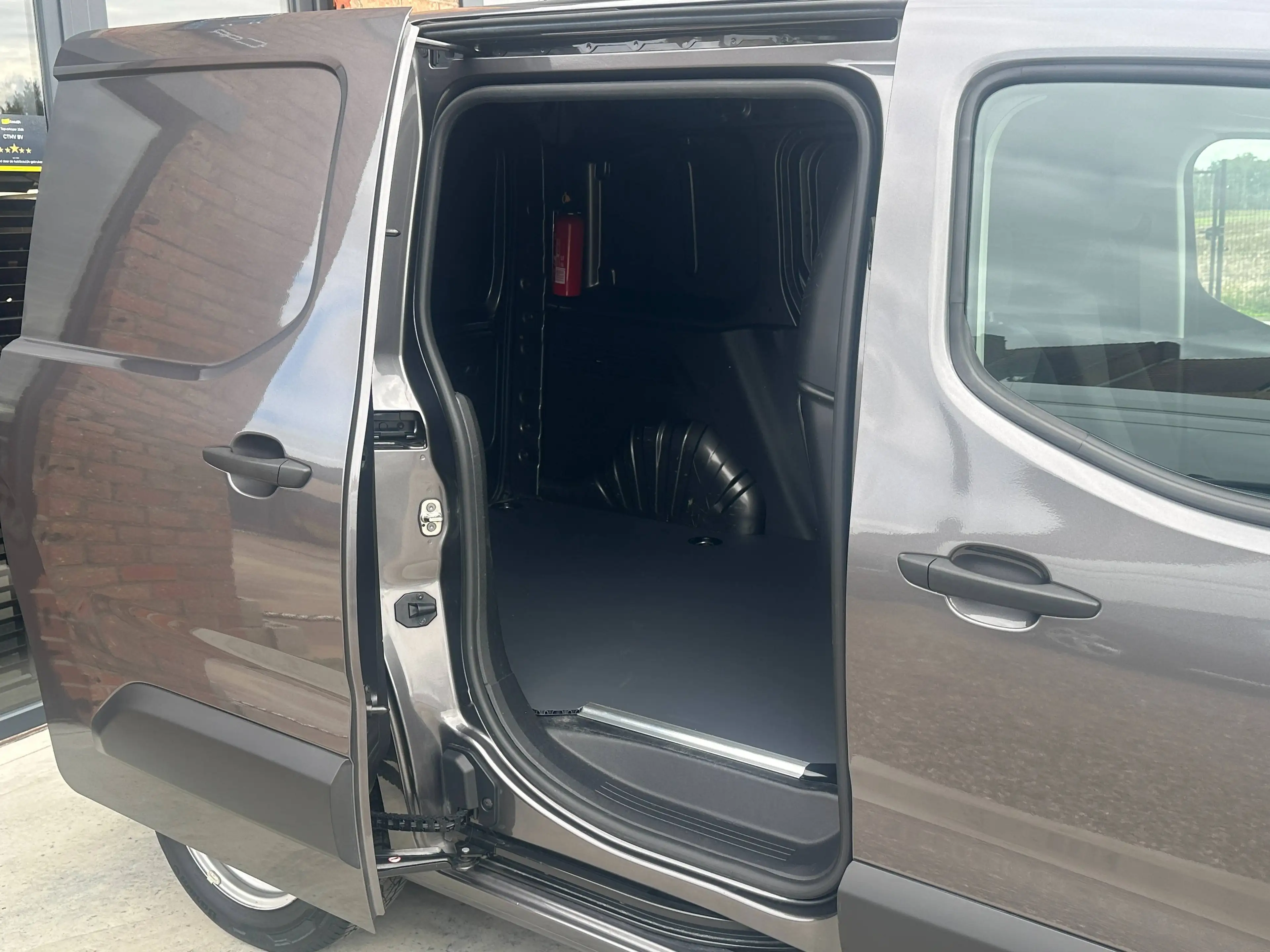 Opel Combo 1.5 TD 102pk! Lichte Vracht 3 plaatsen! 1e Eigenaar! € 12500,00 excl. BTW! — photo 14