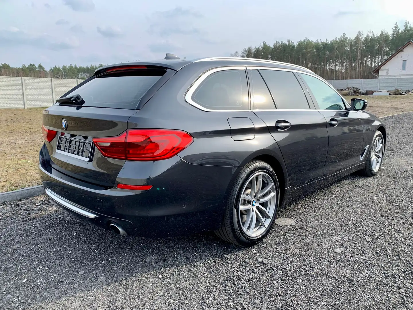 BMW 530 Luxury Line Touring (G31) Vollausstattung !!! Gris - 2