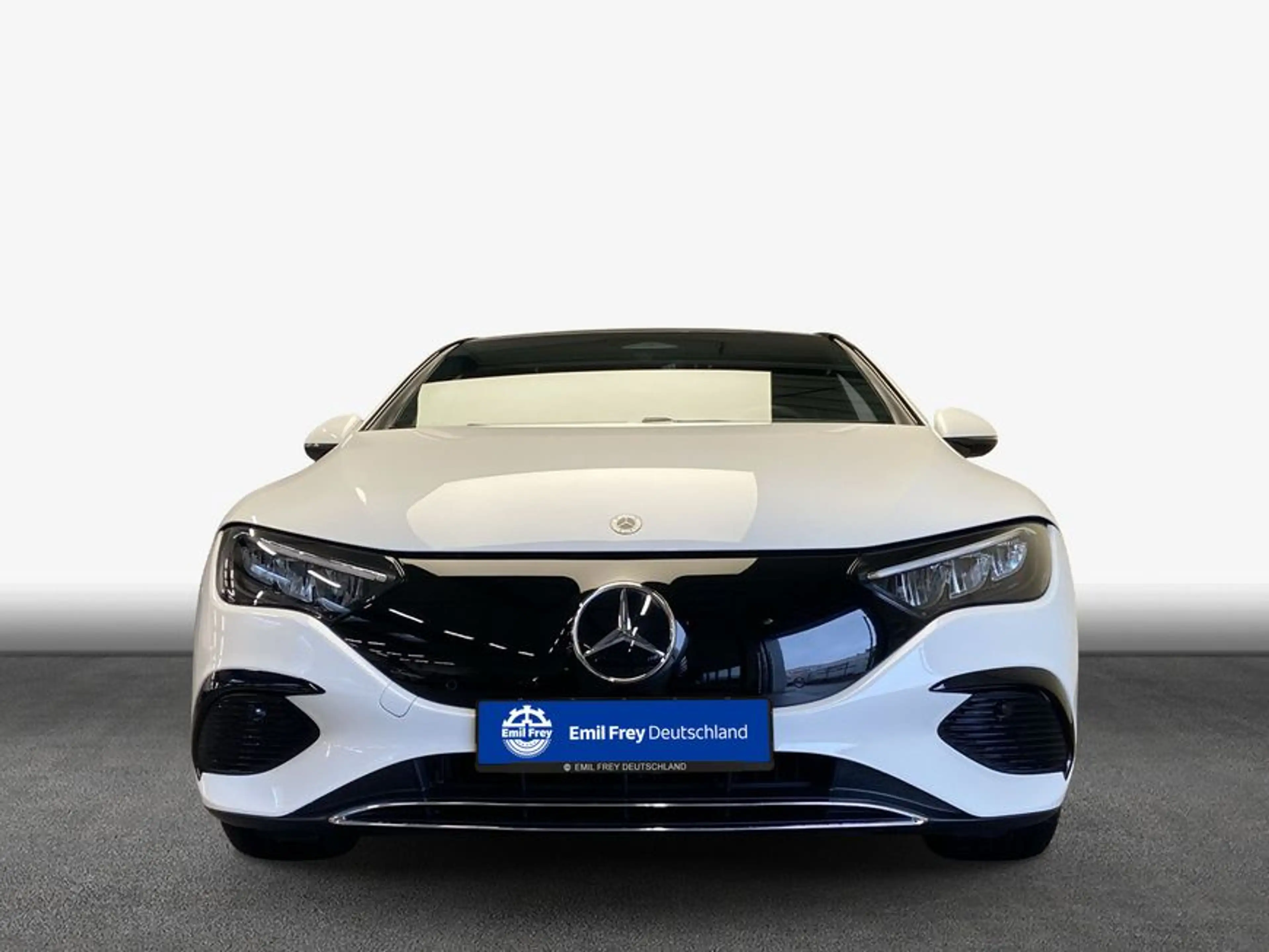 Mercedes-Benz EQE 300 EQE — photo 3