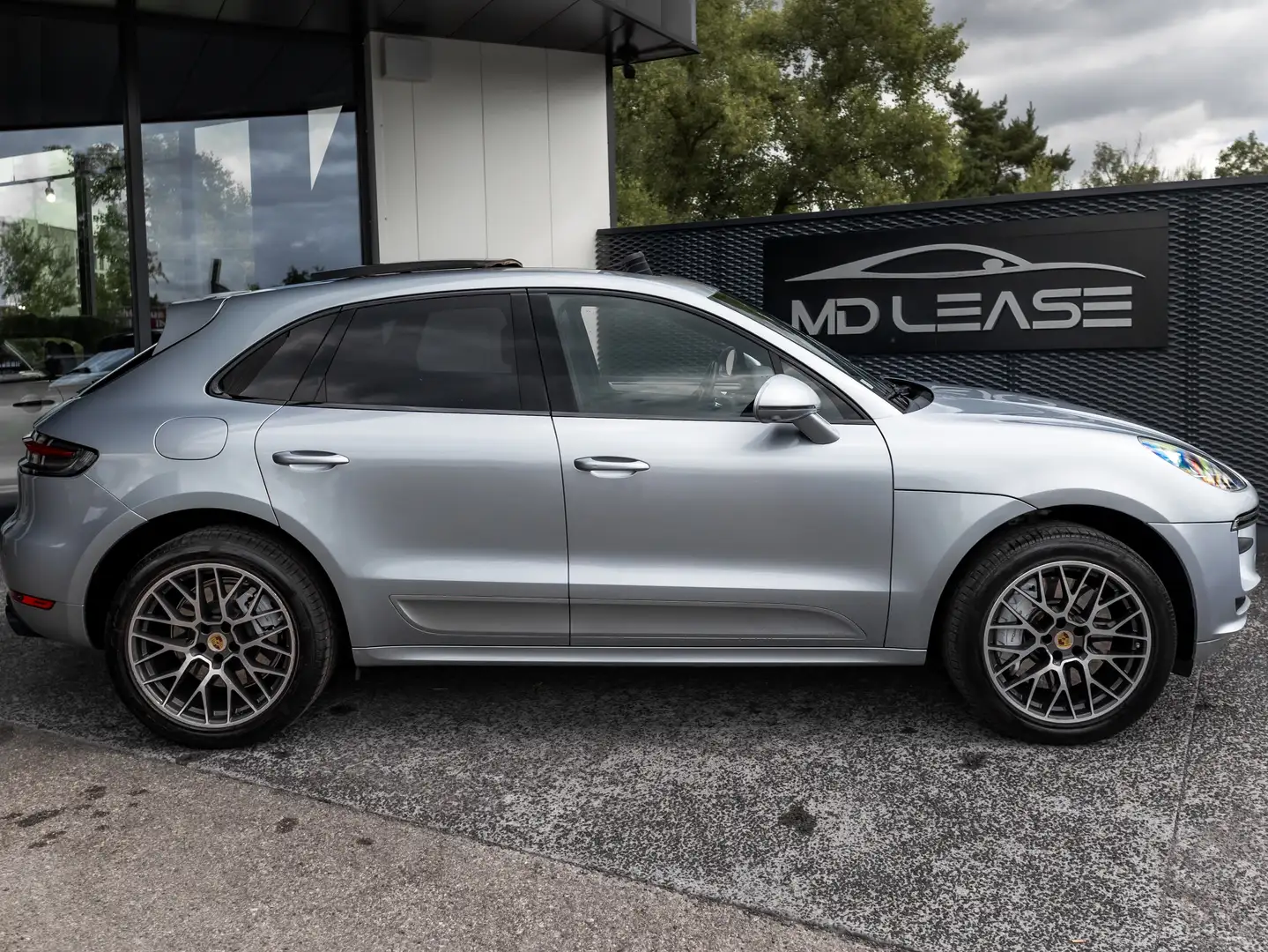 Porsche Macan Macan Turbo 3.6 V6 440 ch Pack Performance PDK Gris - 2
