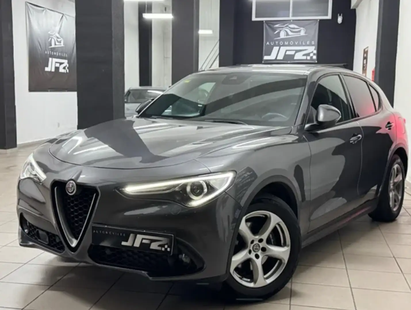 Alfa Romeo Stelvio 2.2 Super RWD Aut. 150 - 2