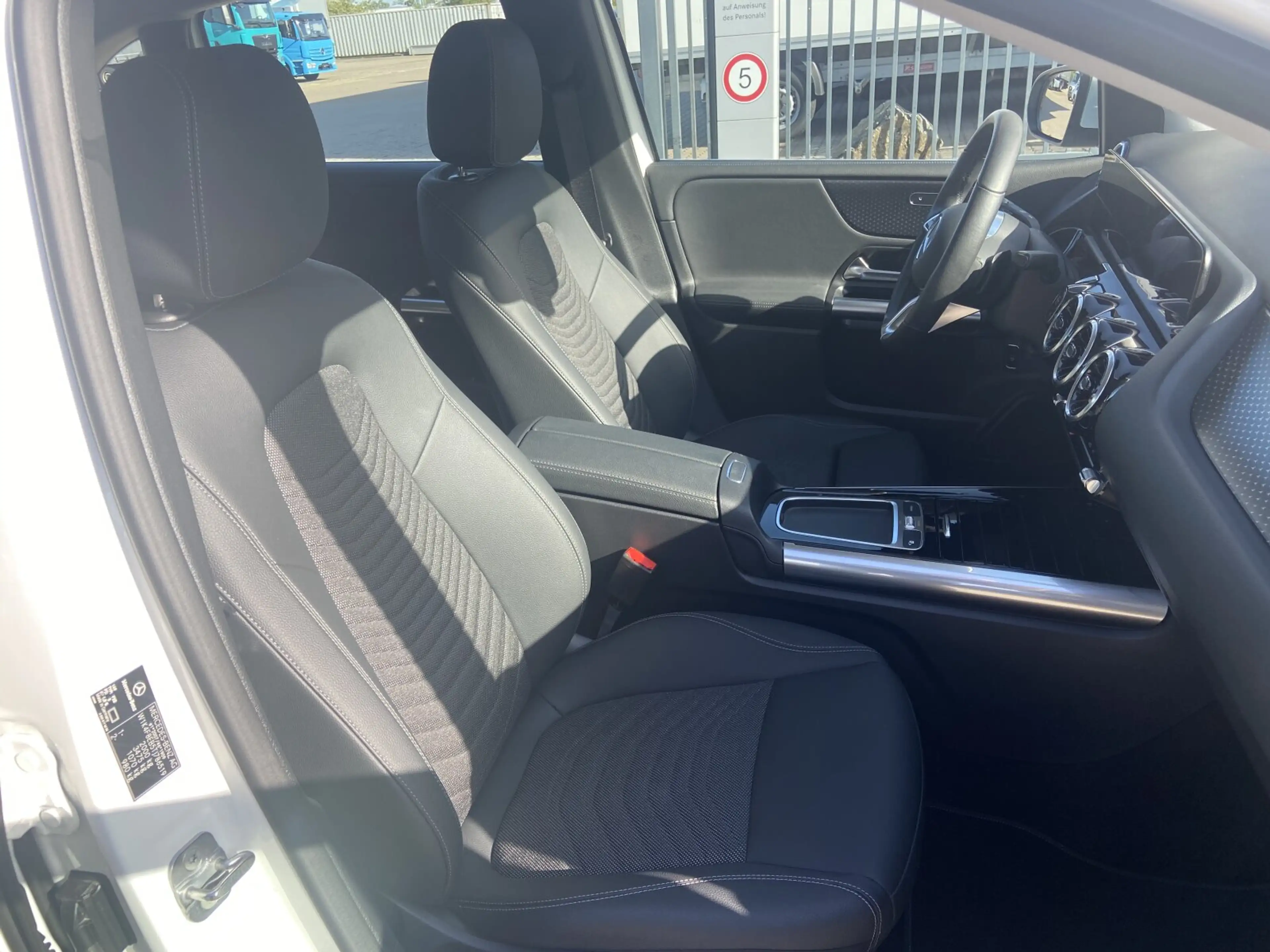 Mercedes-Benz B 180 B 180 Progressive/Navi/Autom./Klima/LED/Sitzhzg. — photo 13