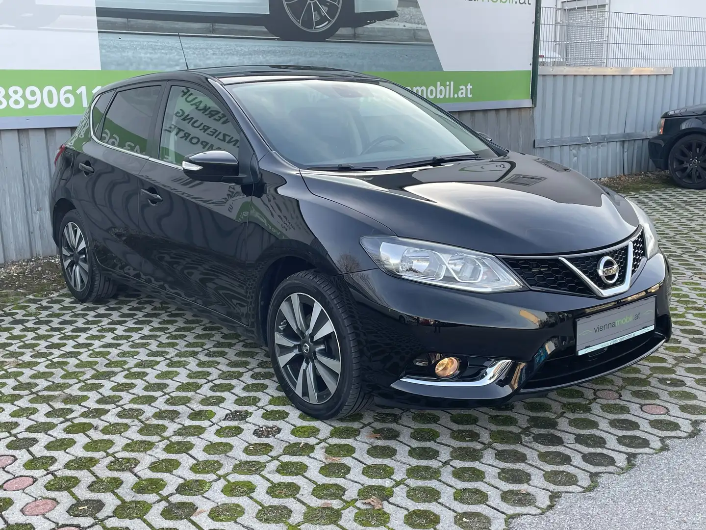 Nissan Pulsar Pulsar 1,2 DIG-T N-Tec *Top Zustand & Ausstattung* Schwarz - 1