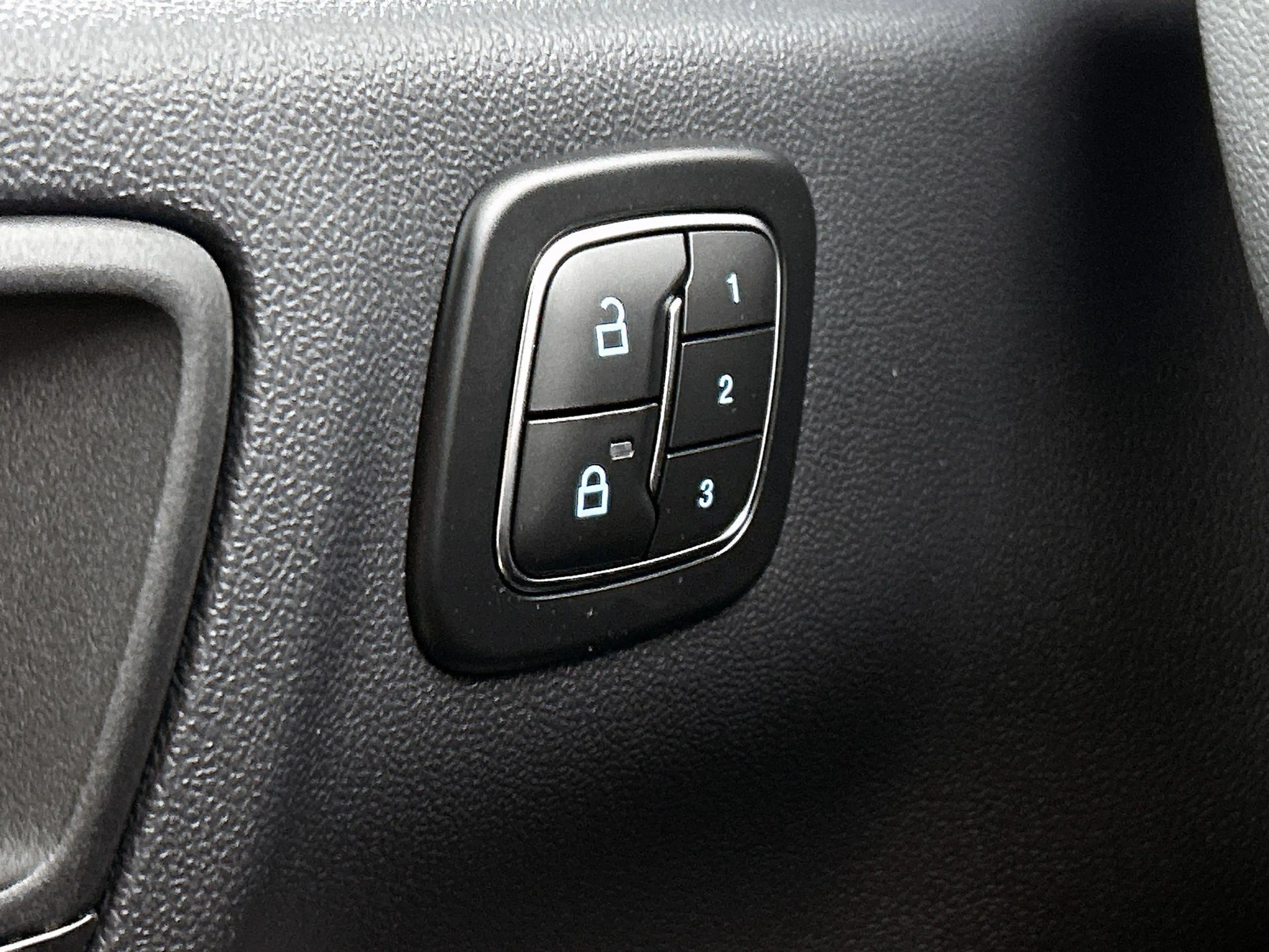 Ford Kuga 2.5 PHEV ST-Line X | Trekhaak Elektr 2100KG | All — photo 12