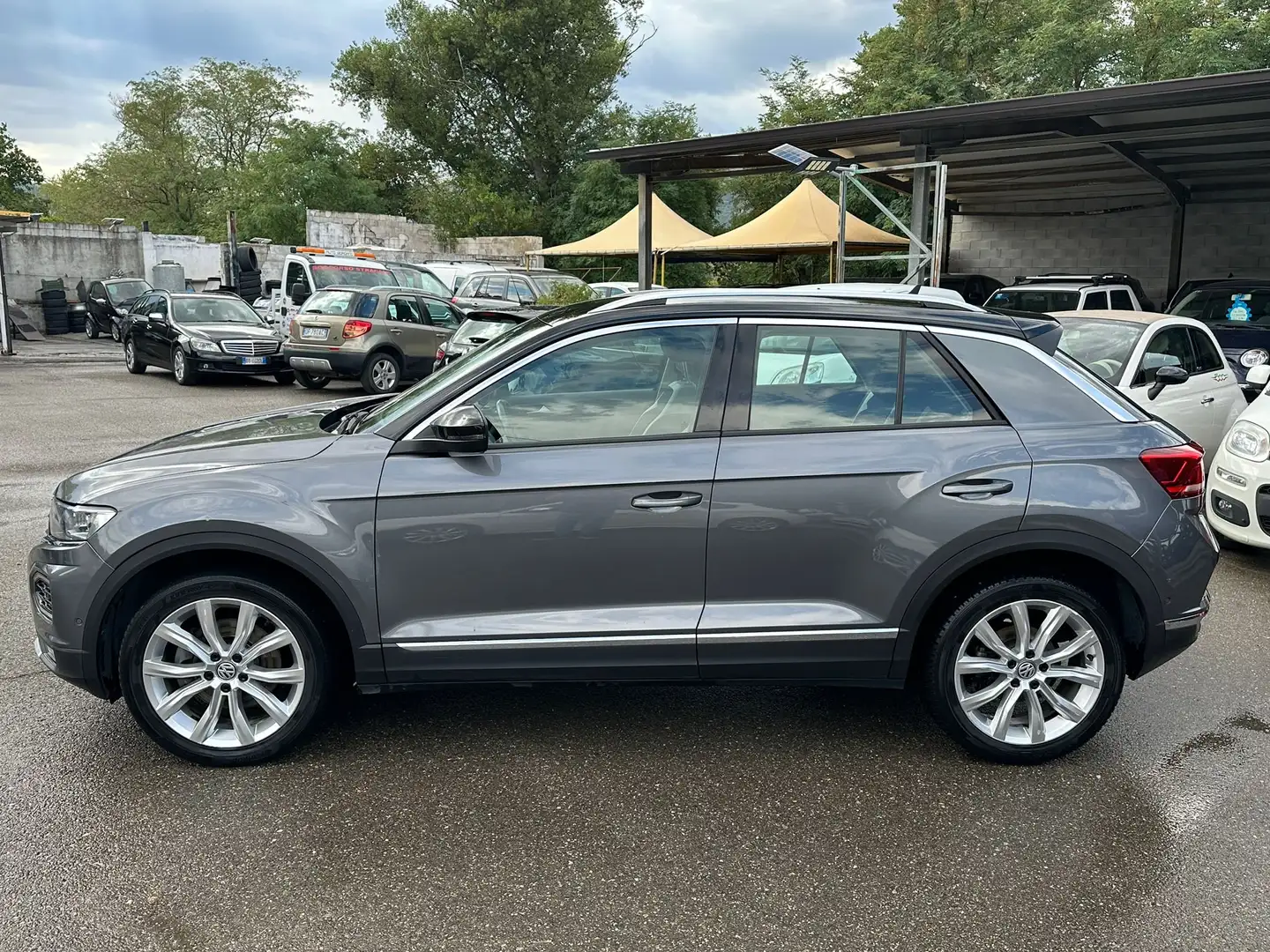 Volkswagen T-Roc T-Roc 2.0 tdi 150 CV 4motion dsg Grigio - 2