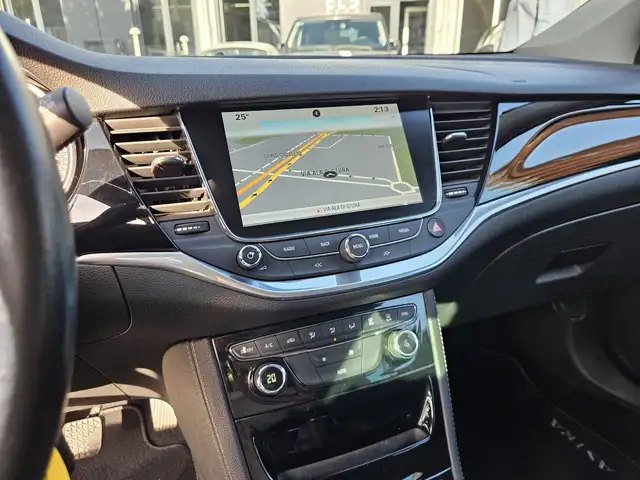 Opel Astra view 14