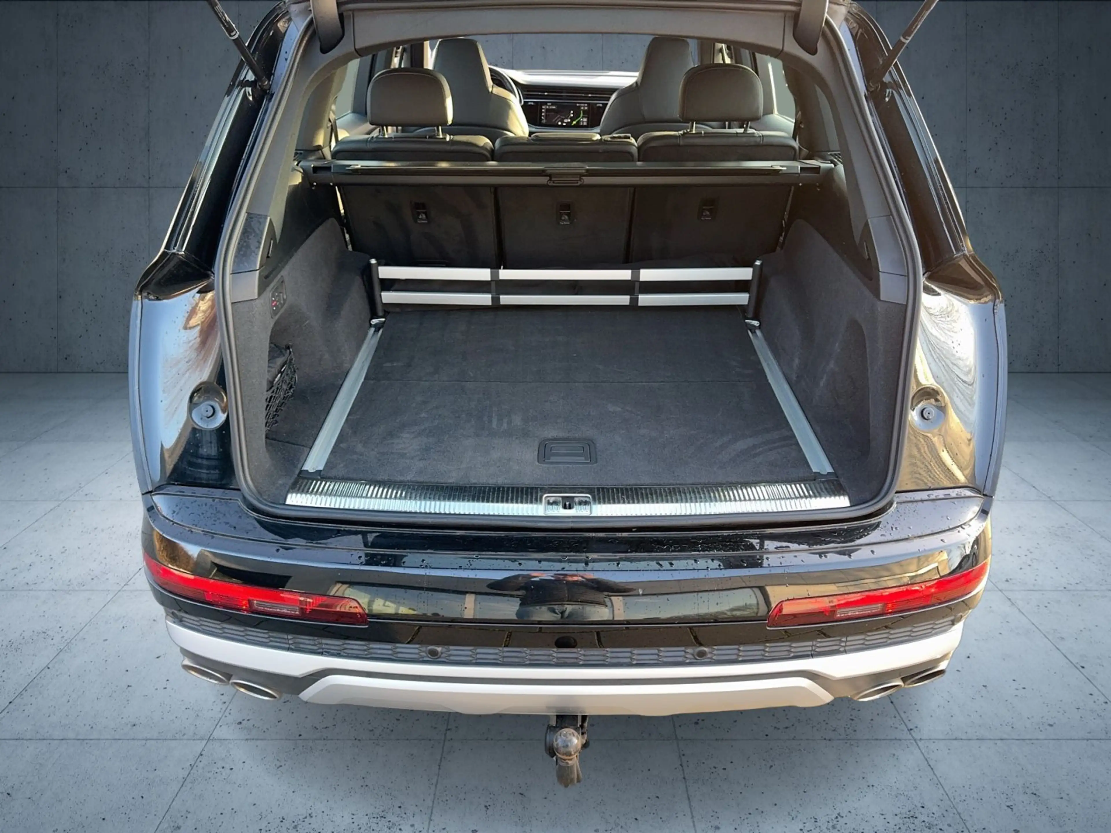 Audi SQ7 StHz/AHK/S-Sitz/HuD/Leder/360/Assist/20 — photo 13