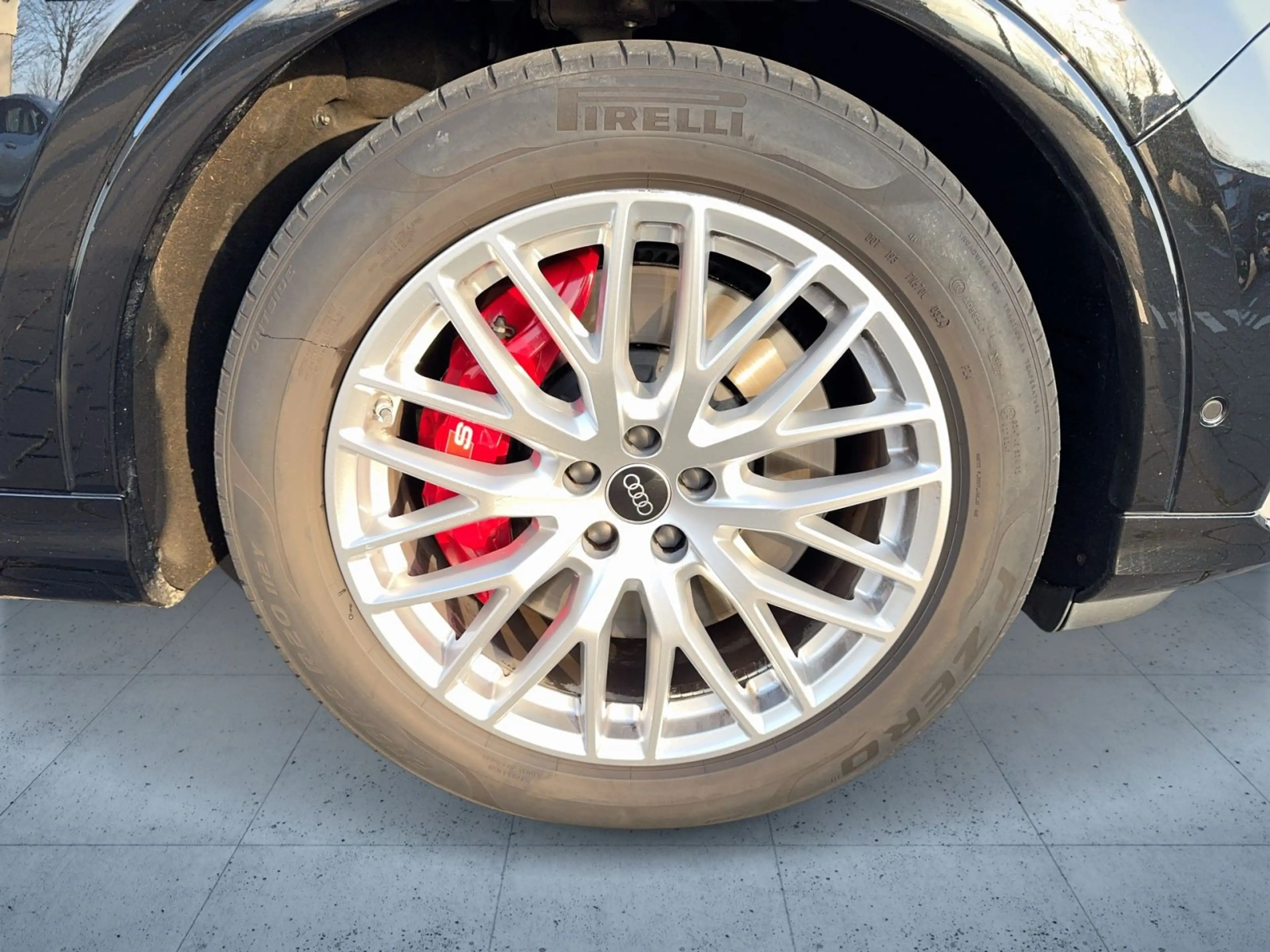 Audi SQ7 StHz/AHK/S-Sitz/HuD/Leder/360/Assist/20 — photo 7